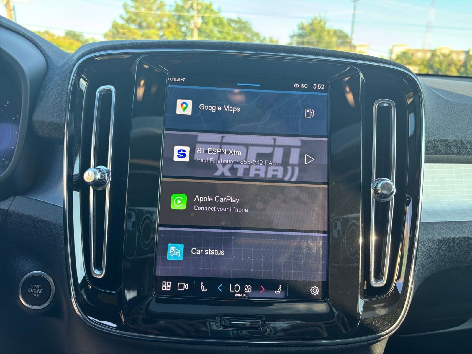 Thumbnail: 2024 Volvo XC40 - 21