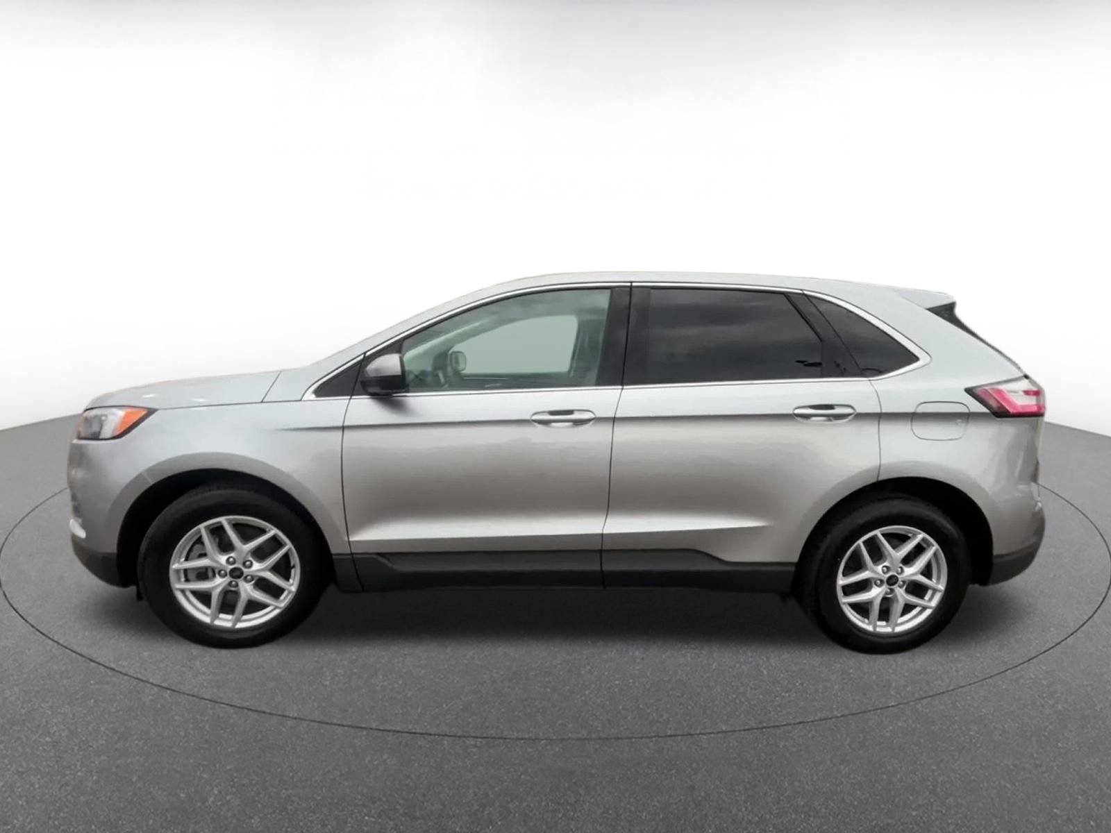 Thumbnail: 2024 Ford Edge - 9