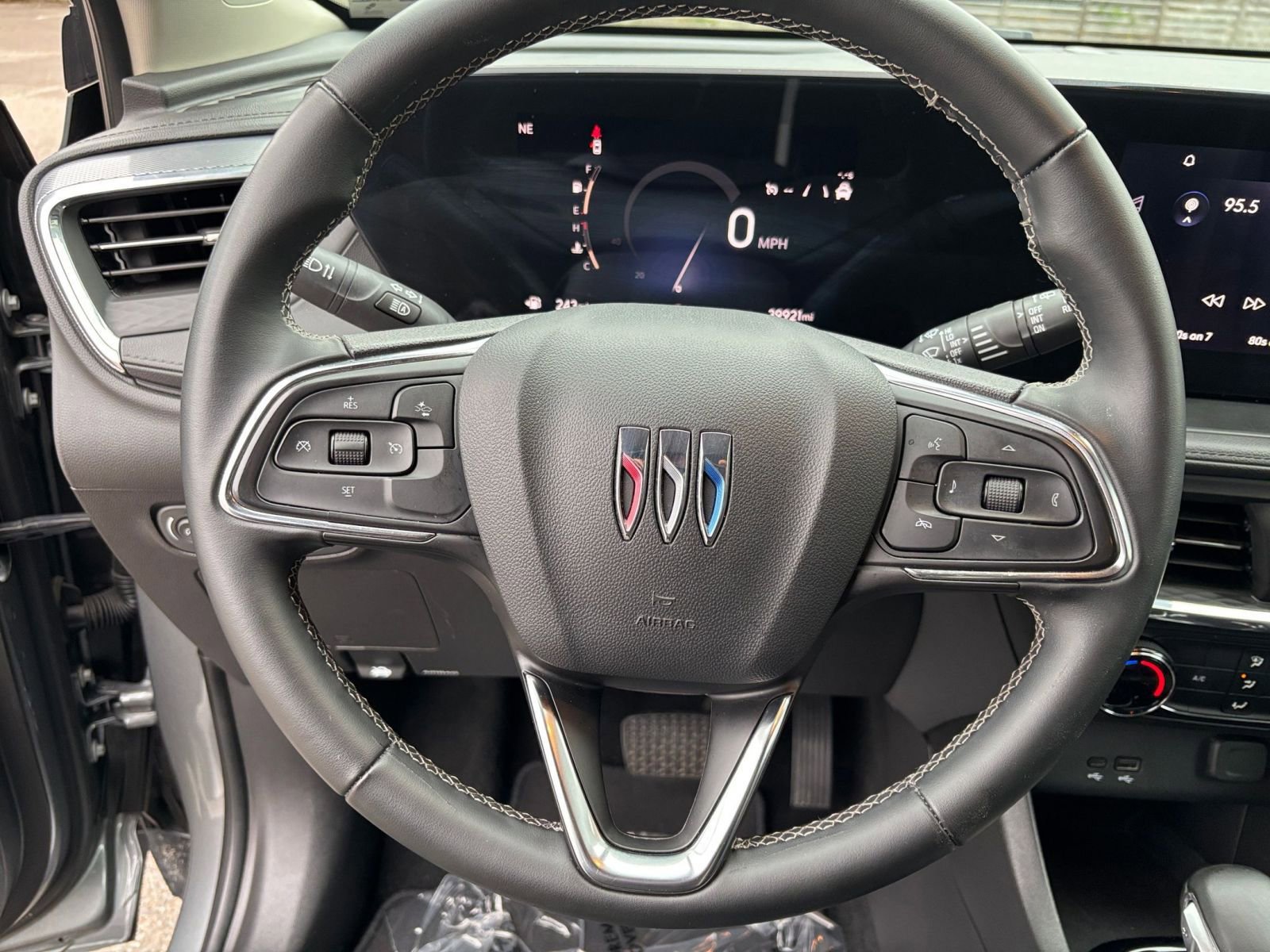 Thumbnail: 2025 Buick Encore GX - 28