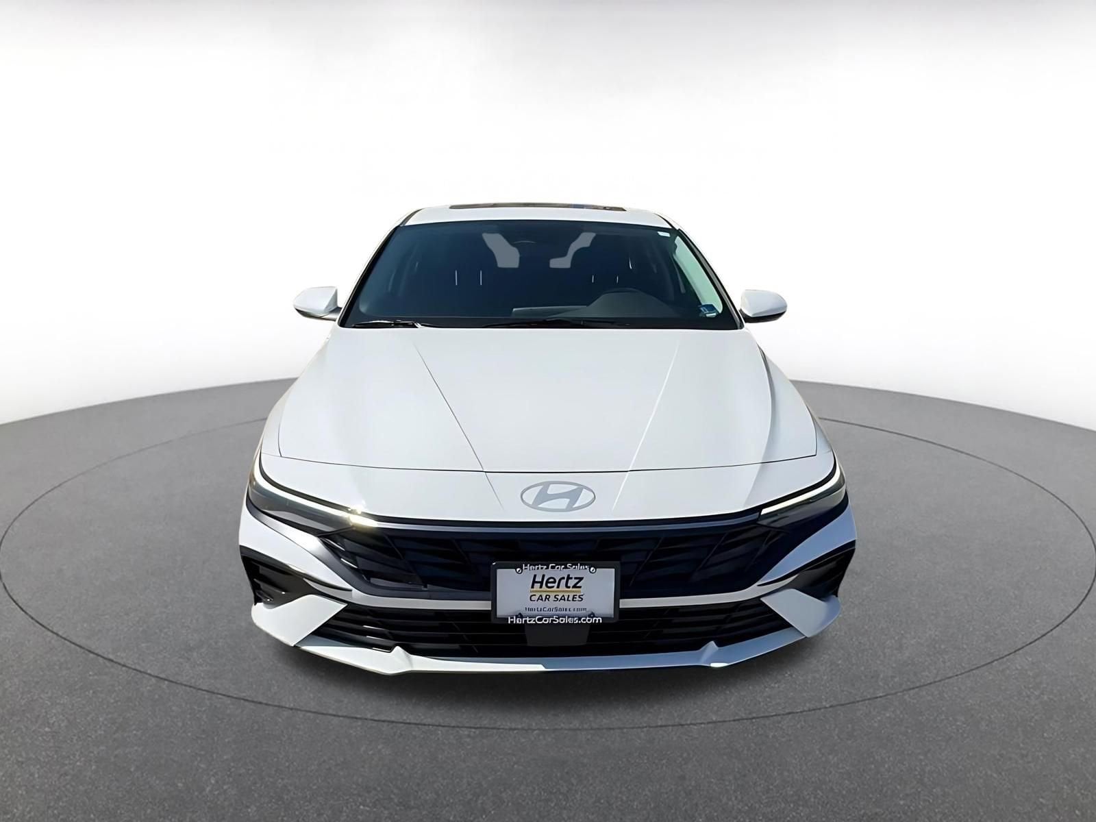 Thumbnail: 2025 Hyundai Elantra - 4