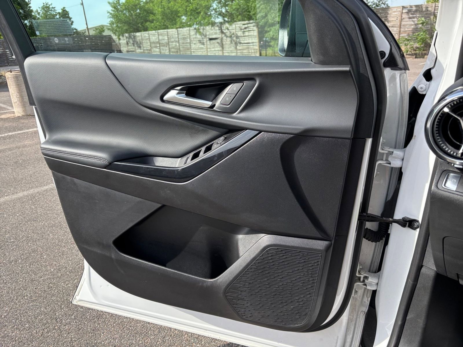 Thumbnail: 2025 Chevrolet Equinox - 18