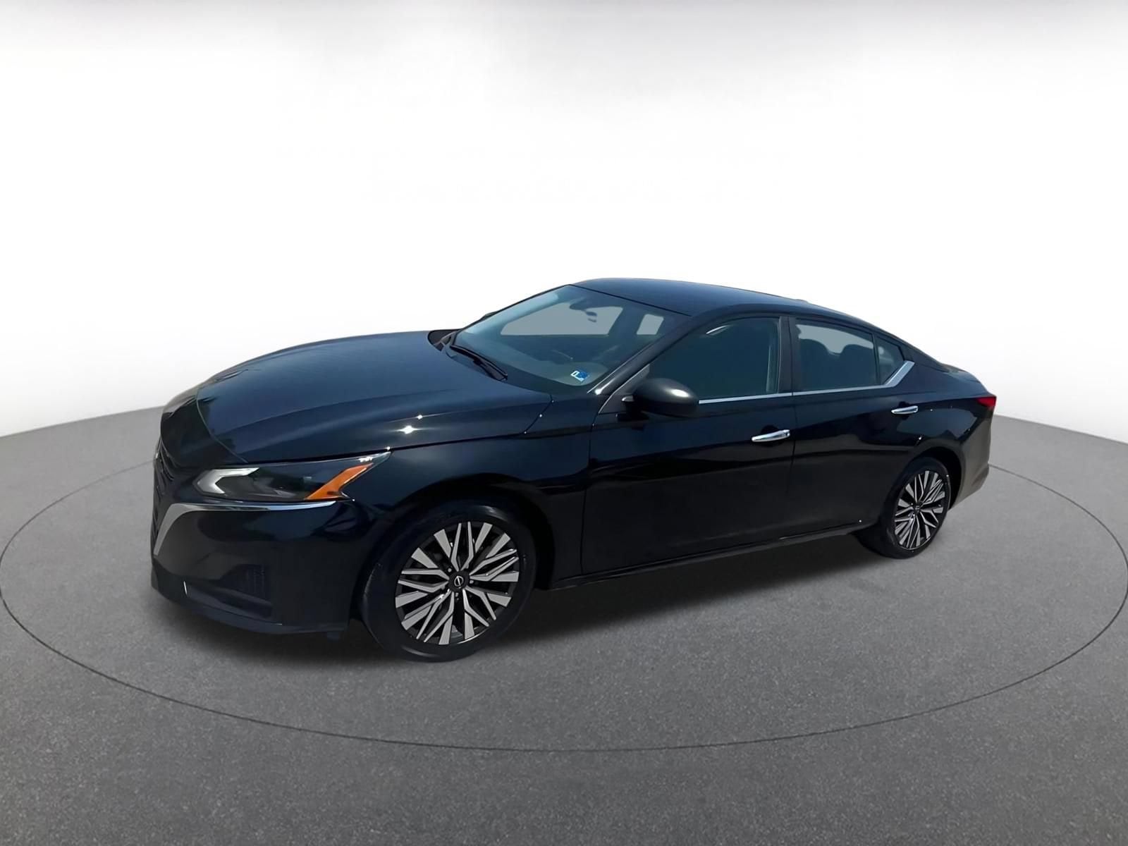 Thumbnail: 2025 Nissan Altima - 8