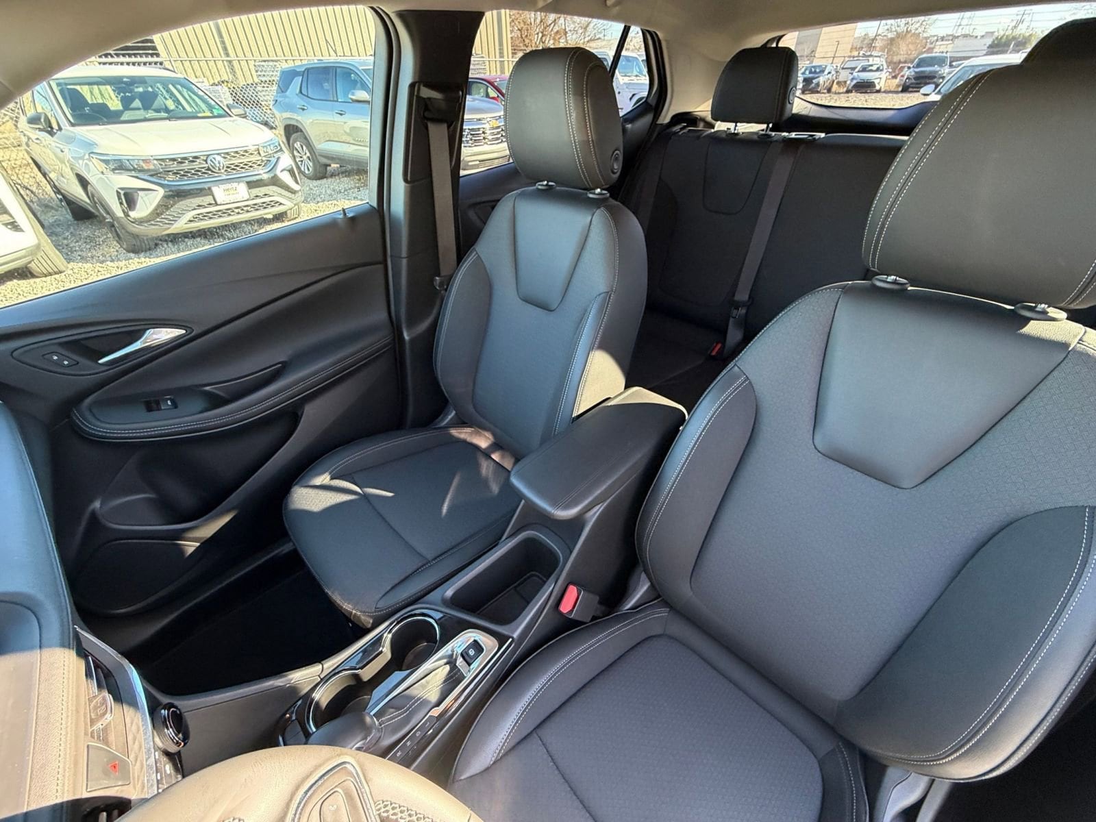 Thumbnail: 2025 Buick Encore GX - 34