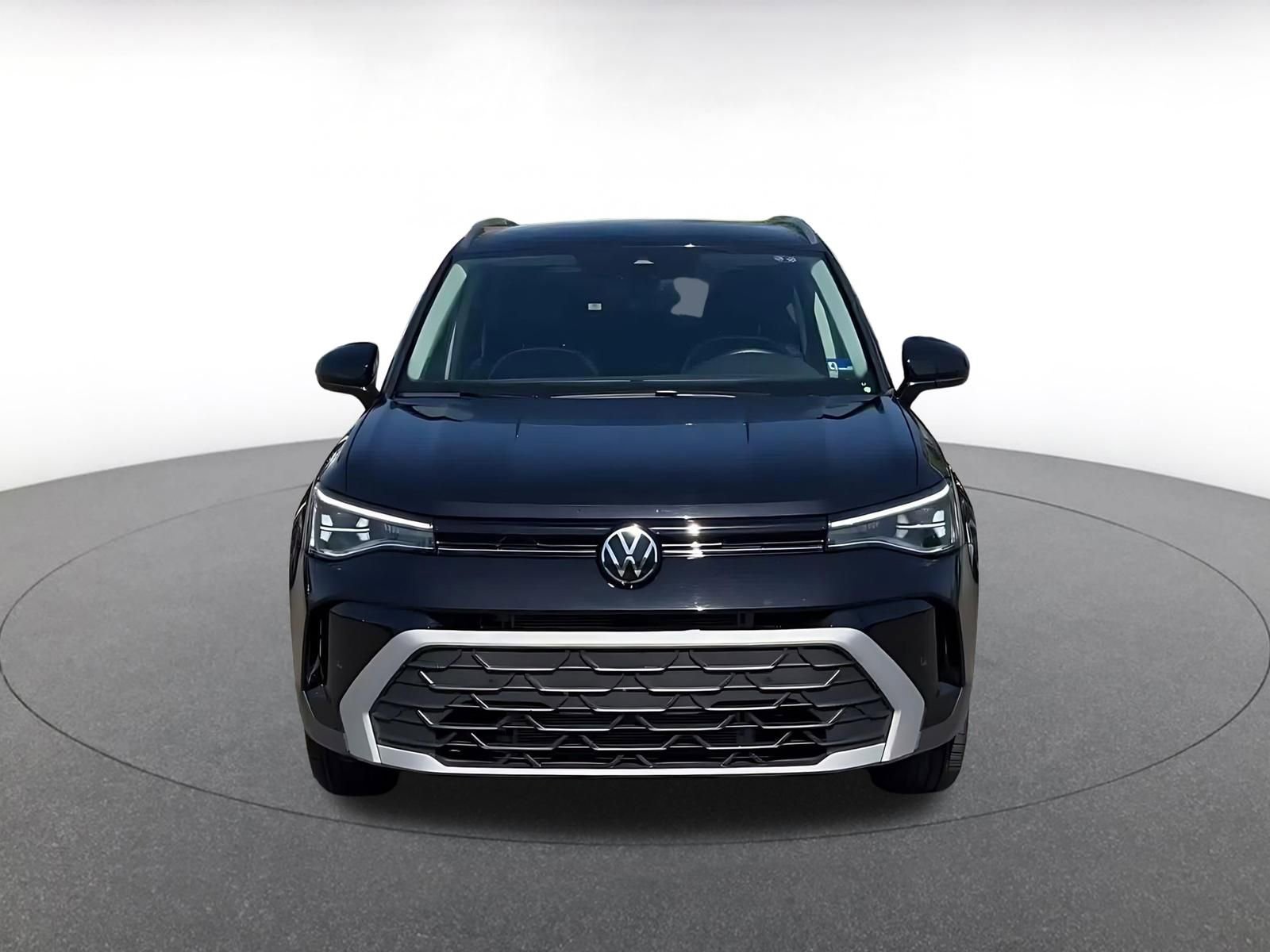 Thumbnail: 2025 Volkswagen Taos - 4