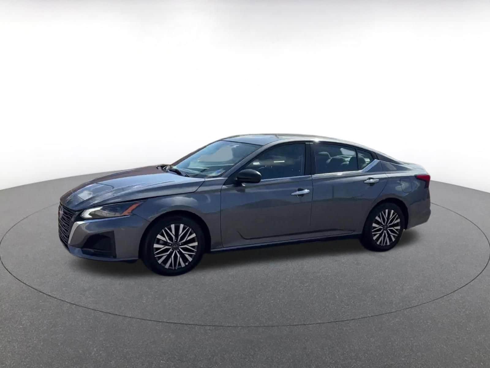 Thumbnail: 2025 Nissan Altima - 8