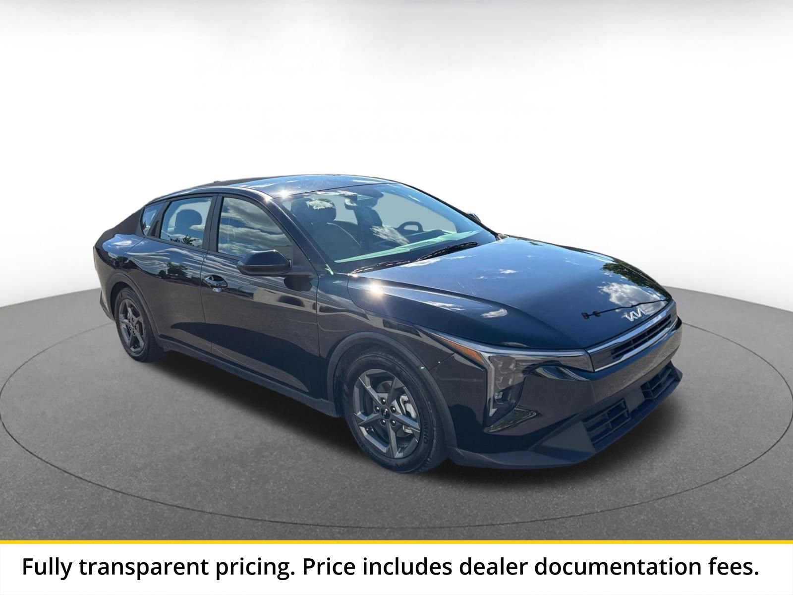 Thumbnail: 2025 Kia K4 - 1