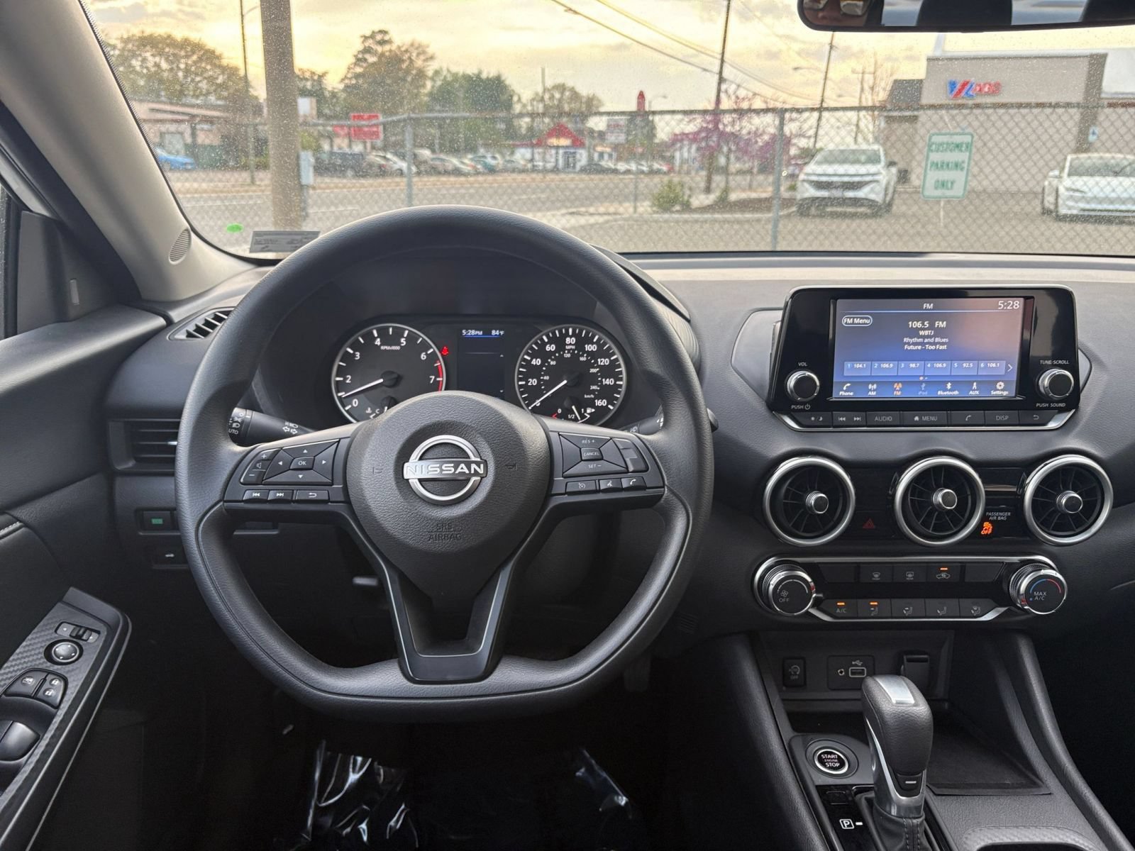 Thumbnail: 2025 Nissan Sentra - 33