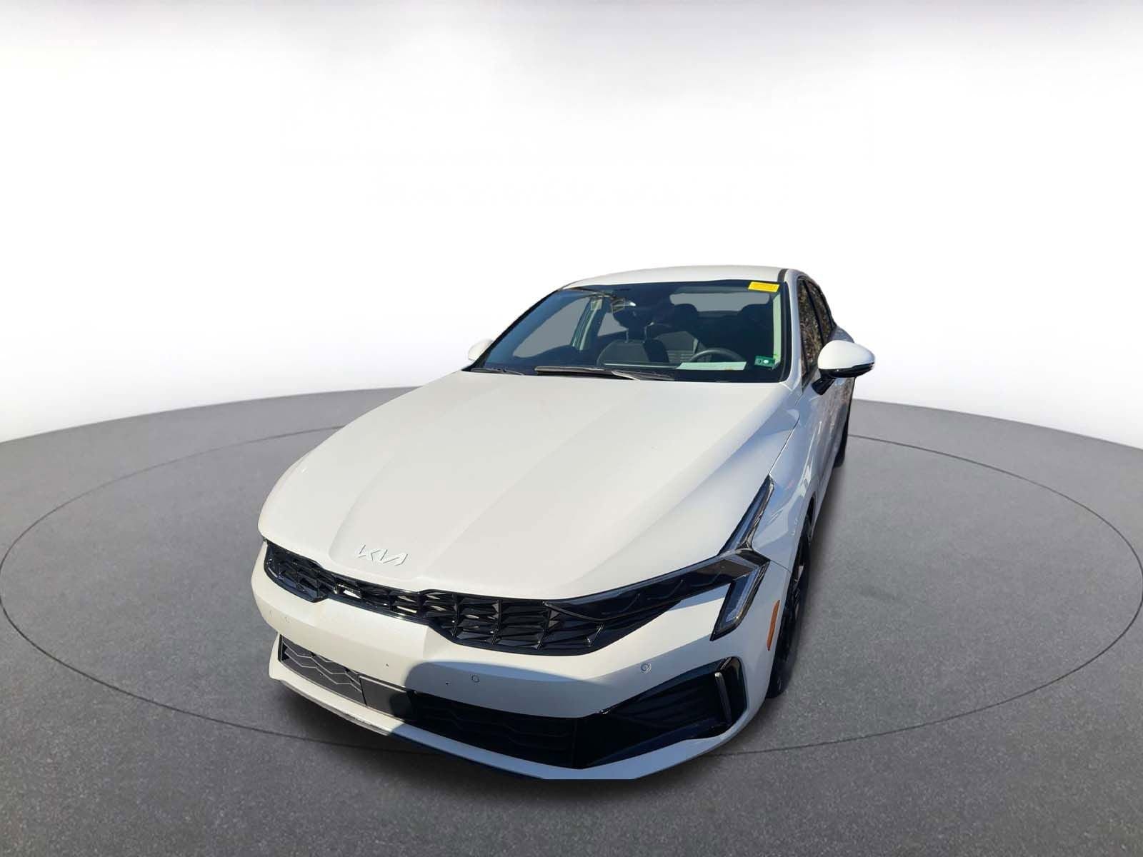 Thumbnail: 2025 Kia K5 - 5