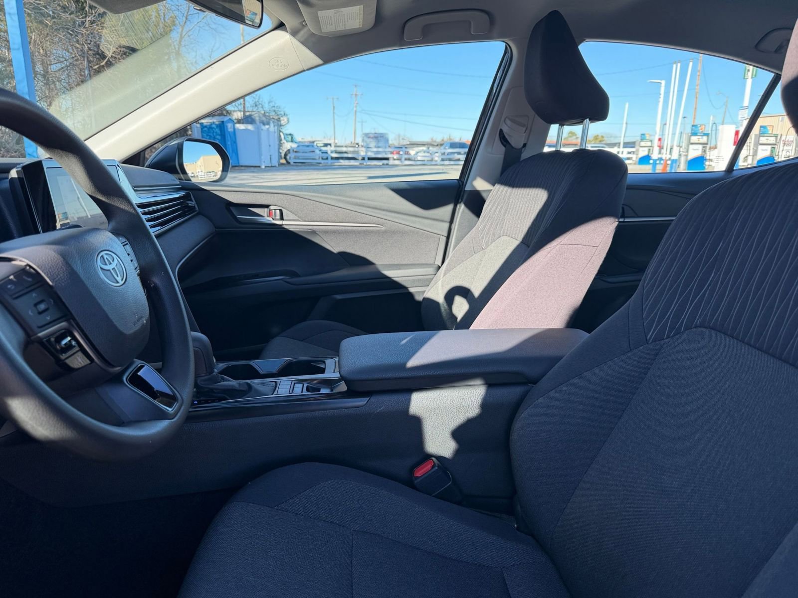 Thumbnail: 2025 Toyota Camry - 25