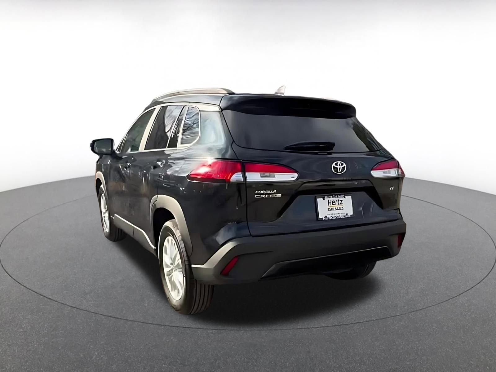 Thumbnail: 2025 Toyota Corolla Cross - 11