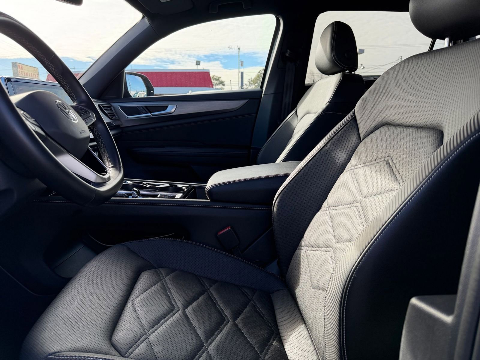 Thumbnail: 2025 Volkswagen Atlas - 28