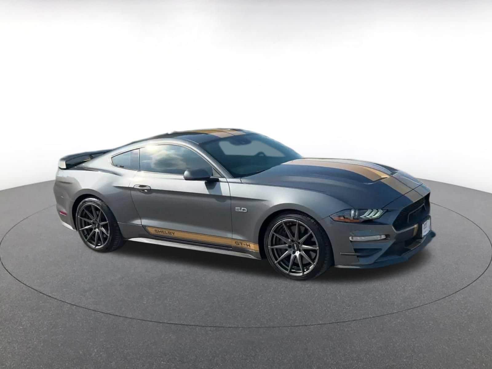 Thumbnail: 2022 Ford Mustang - 2
