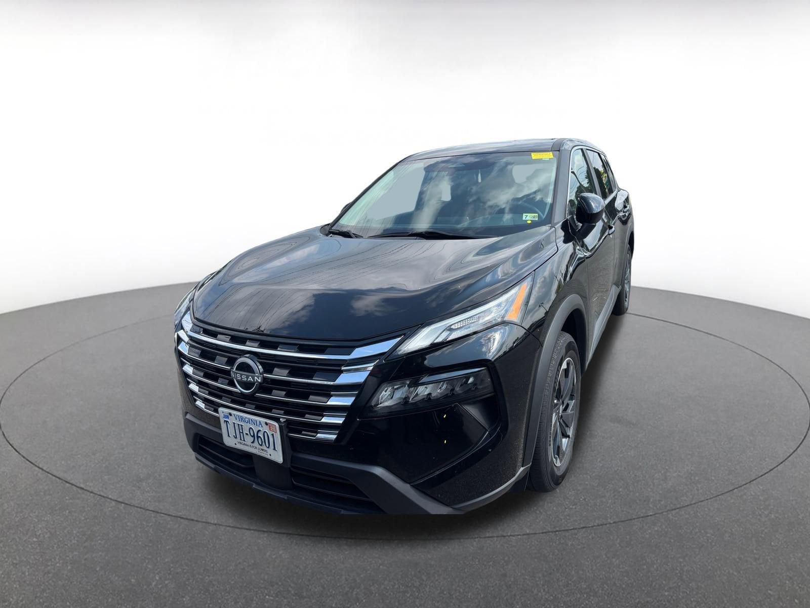 Thumbnail: 2024 Nissan Rogue - 4