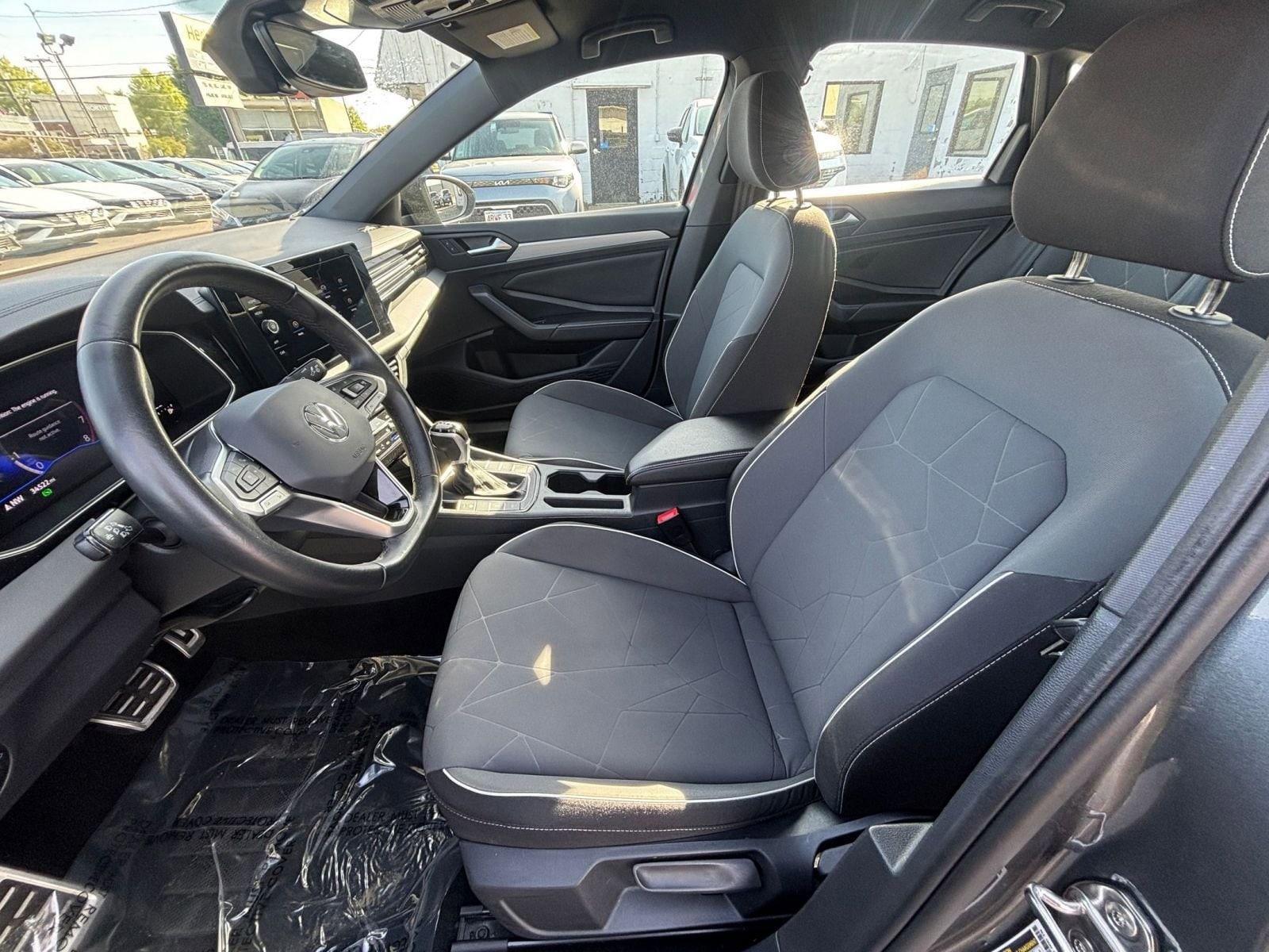 Thumbnail: 2025 Volkswagen Jetta - 27