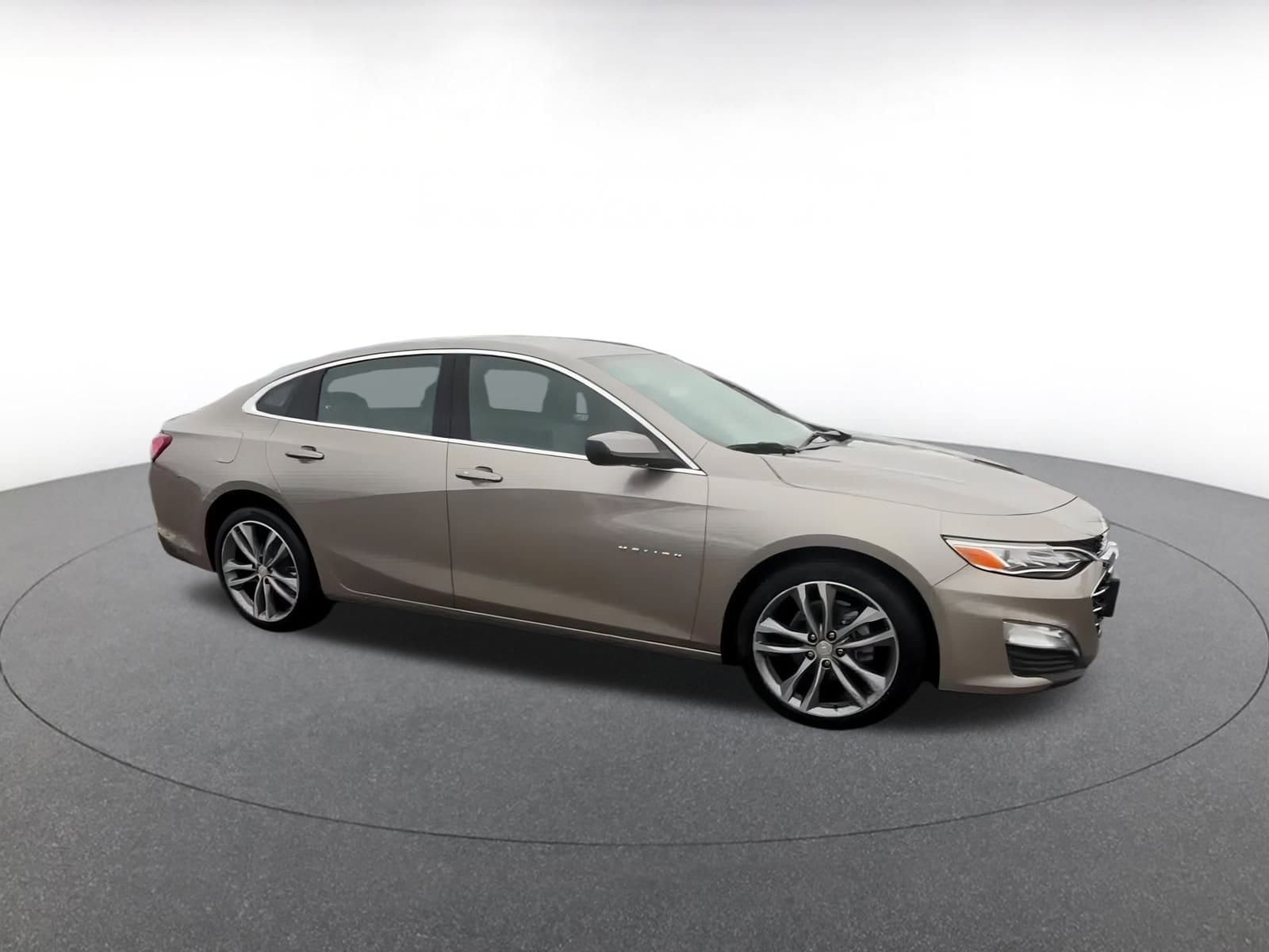 Thumbnail: 2024 Chevrolet Malibu - 2