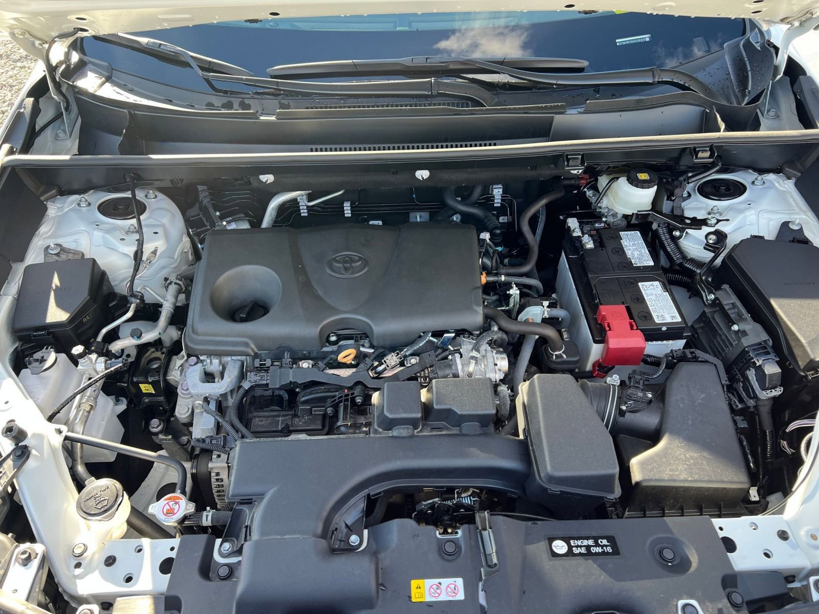 Thumbnail: 2025 Toyota RAV4 - 32