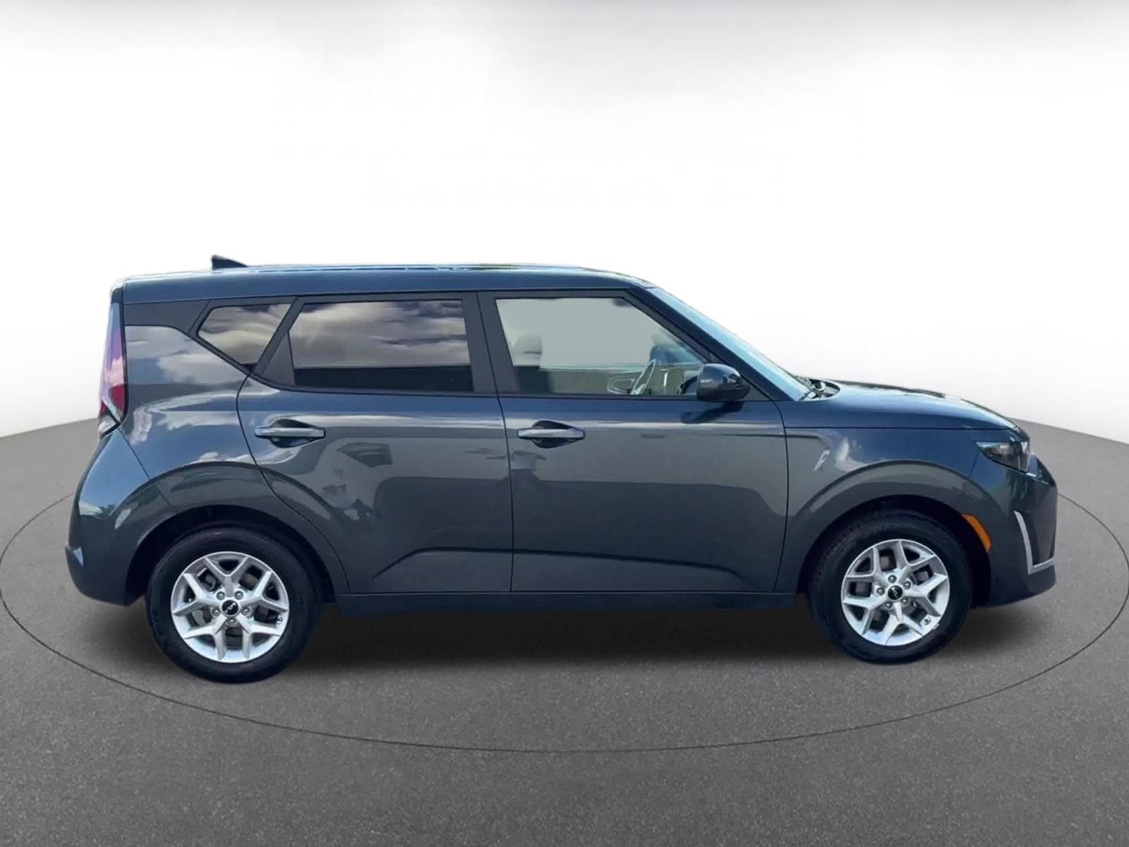 Thumbnail: 2025 Kia Soul - 16
