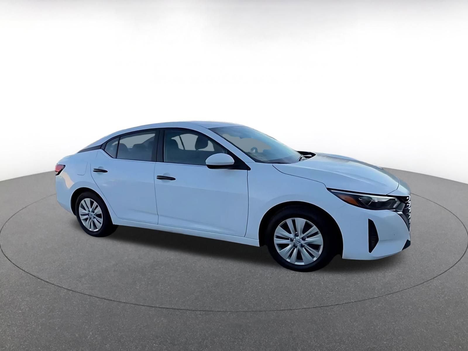 Thumbnail: 2025 Nissan Sentra - 2