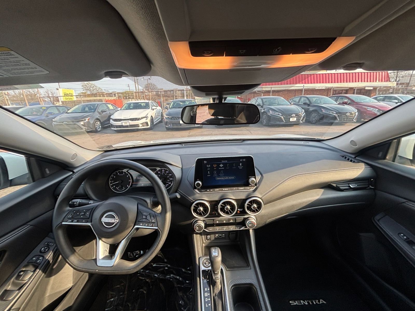 Thumbnail: 2024 Nissan Sentra - 33