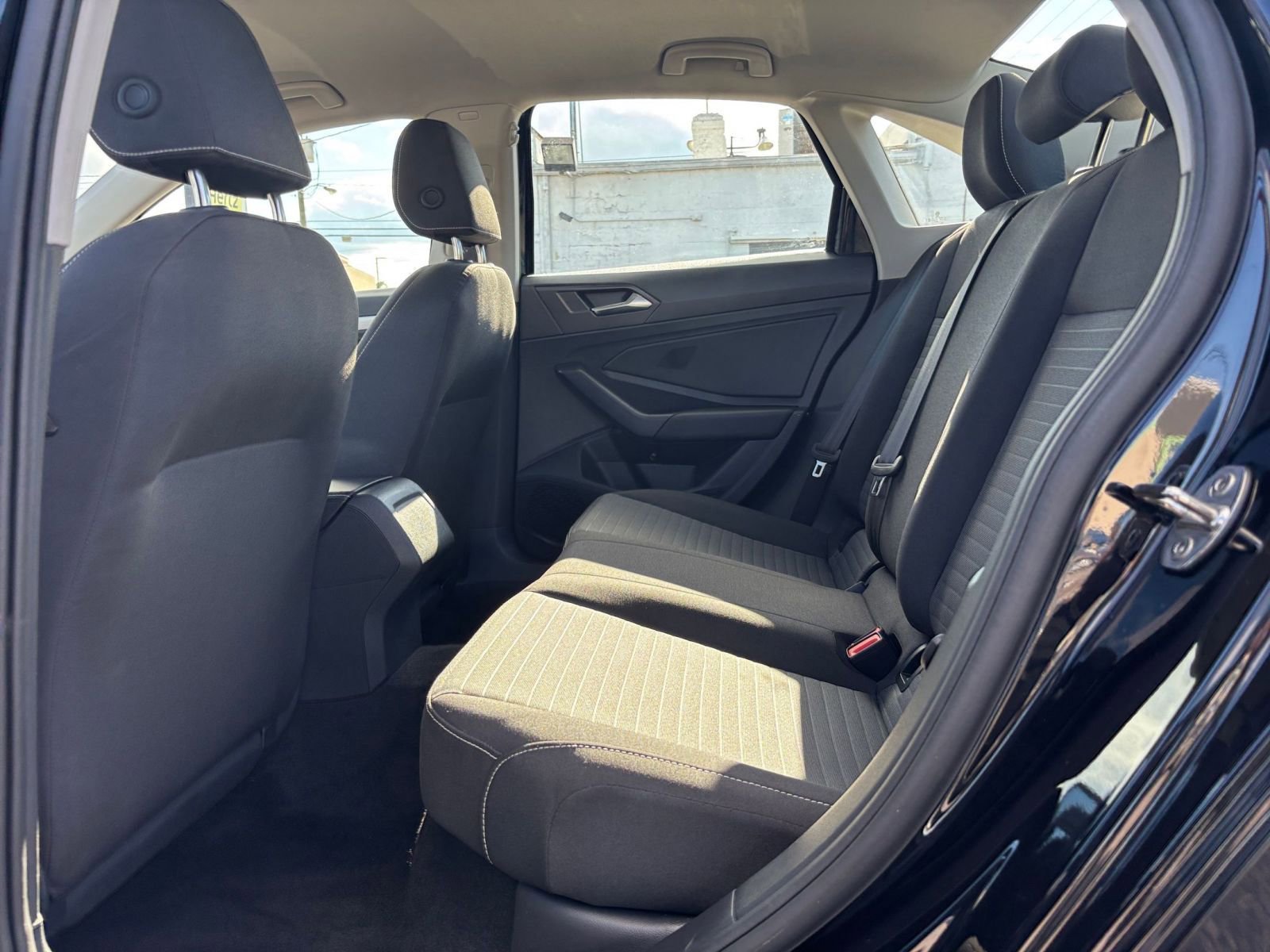 Thumbnail: 2025 Volkswagen Jetta - 23