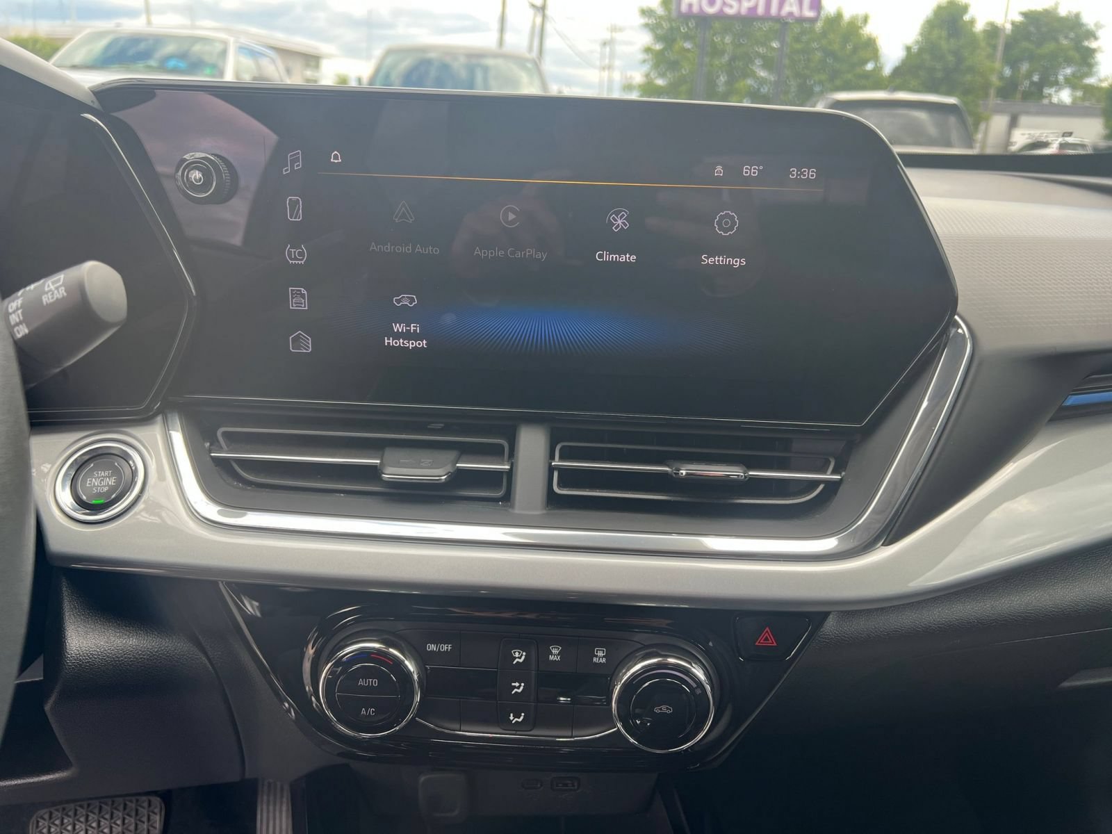 Thumbnail: 2025 Chevrolet Trax - 14