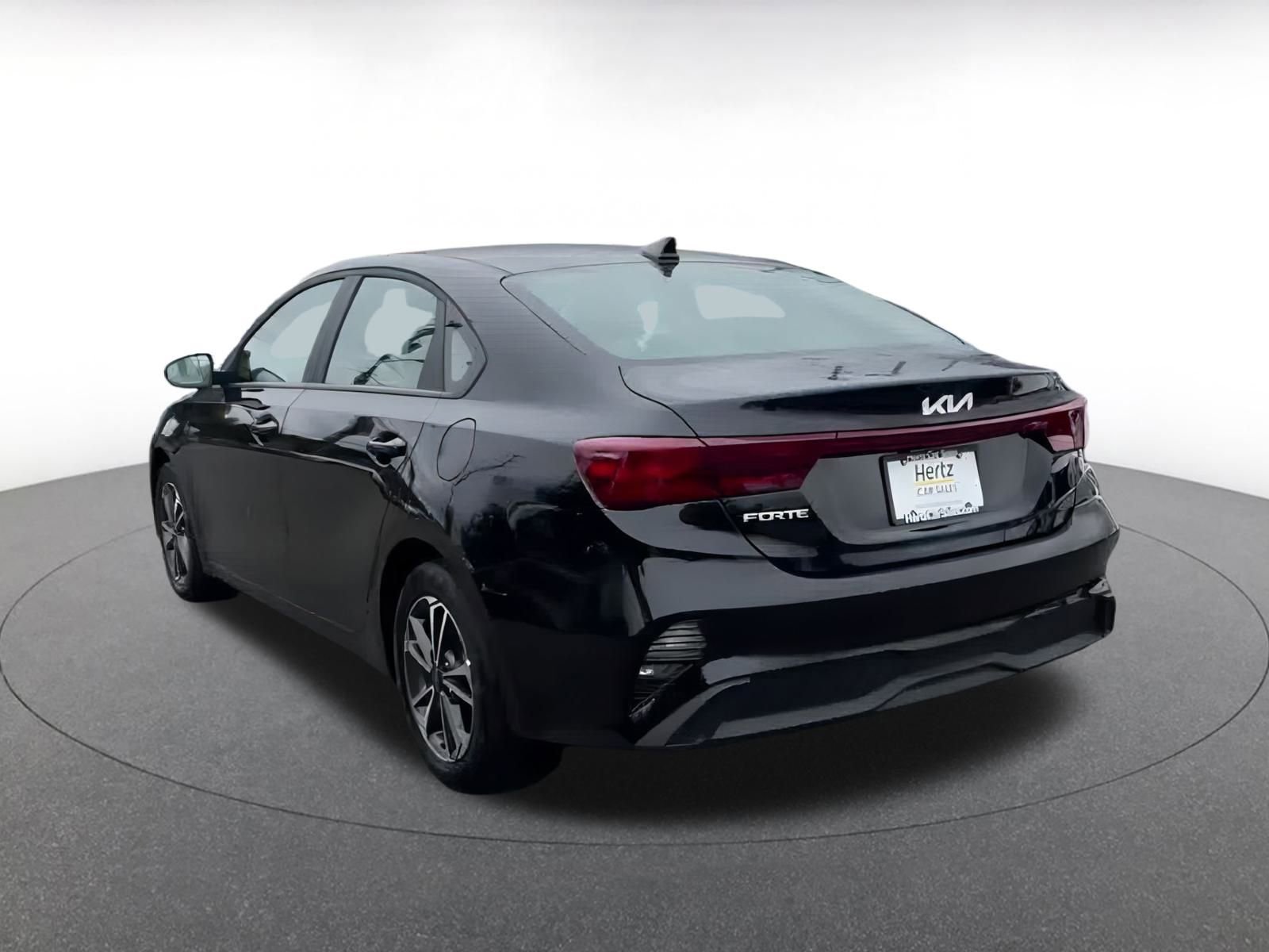 Thumbnail: 2024 Kia Forte - 11