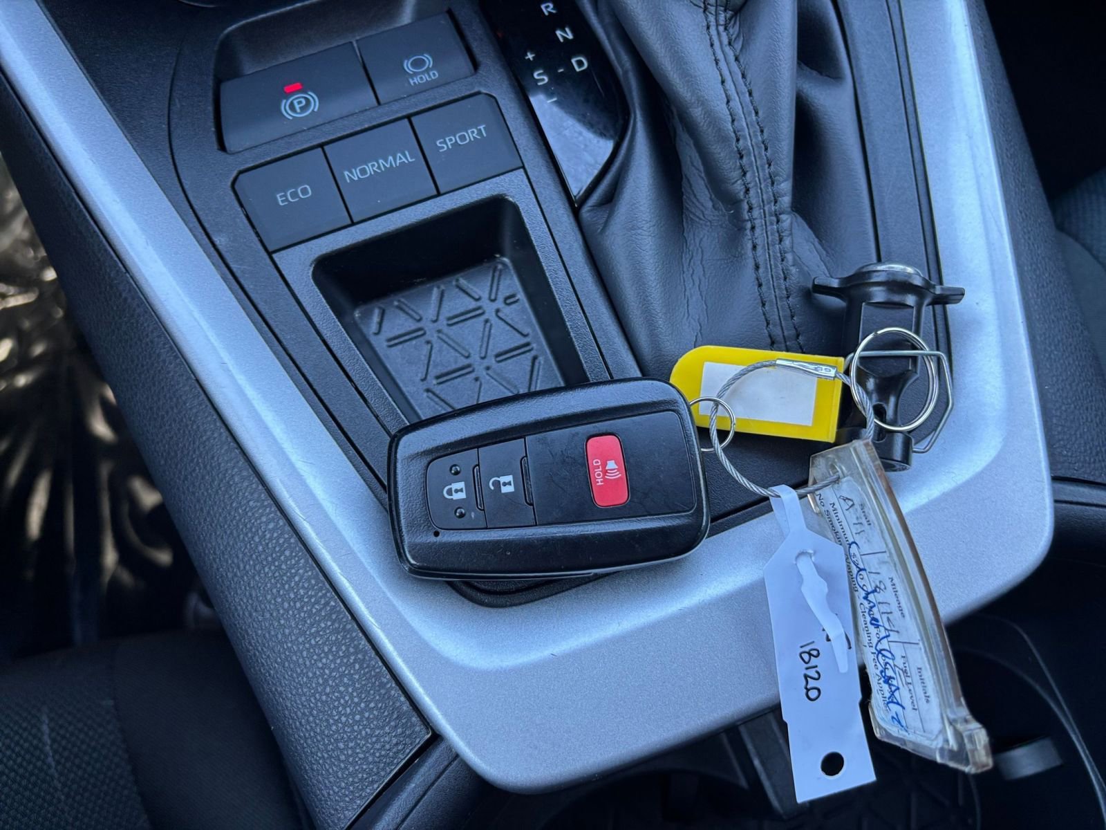 Thumbnail: 2025 Toyota RAV4 - 22