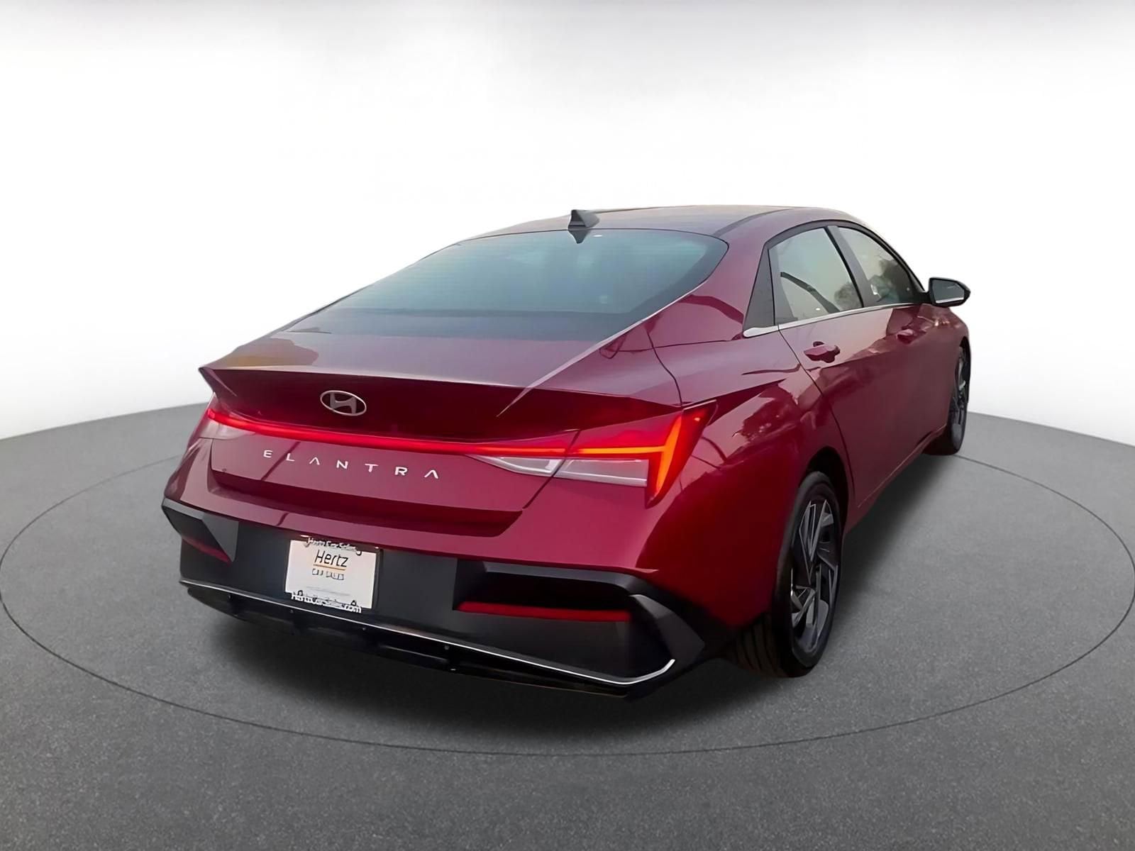 Thumbnail: 2025 Hyundai Elantra - 14