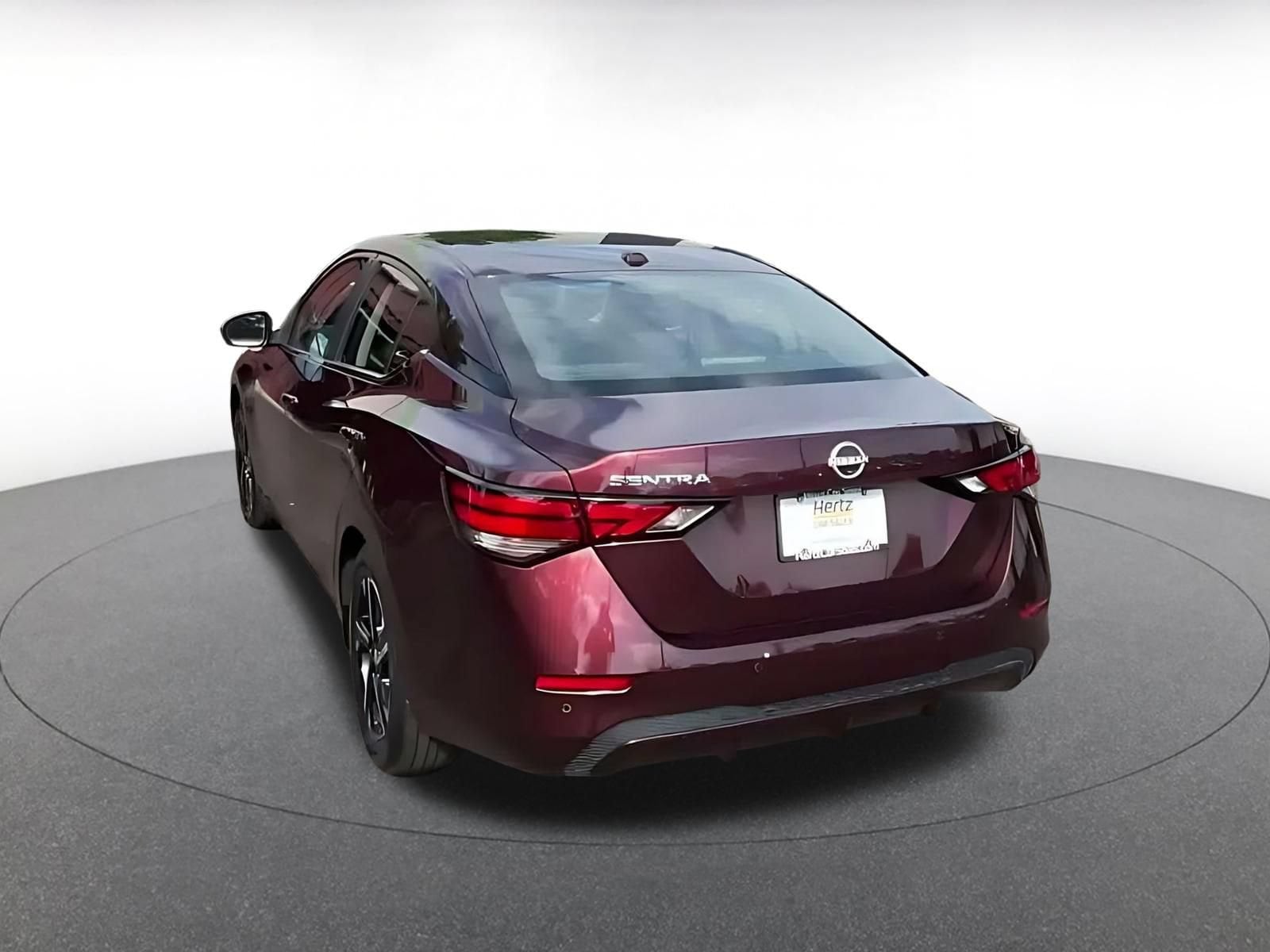 Thumbnail: 2025 Nissan Sentra - 10
