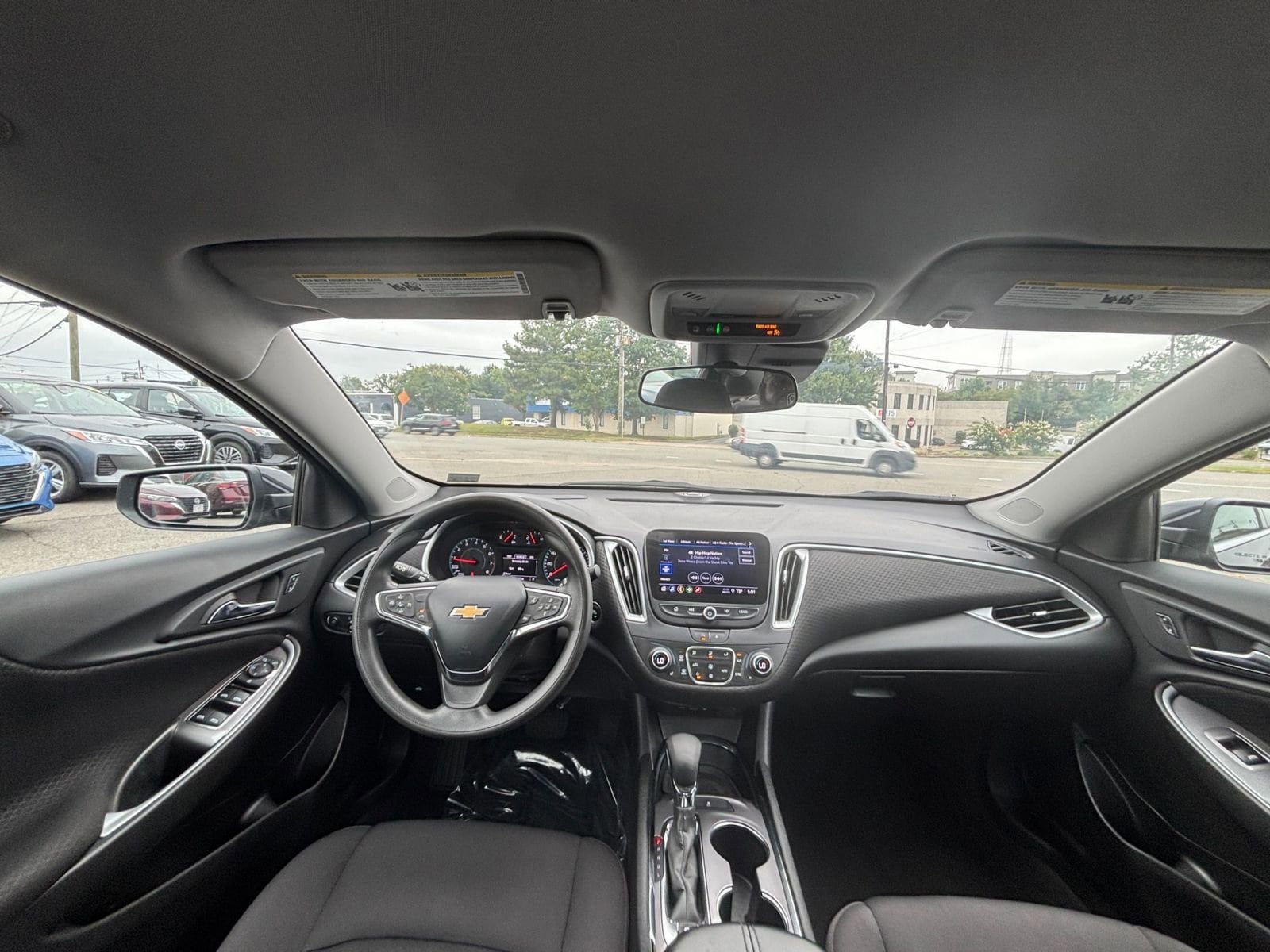 Thumbnail: 2023 Chevrolet Malibu - 33