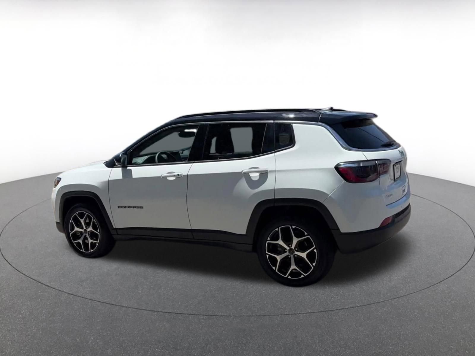 Thumbnail: 2025 Jeep Compass - 10