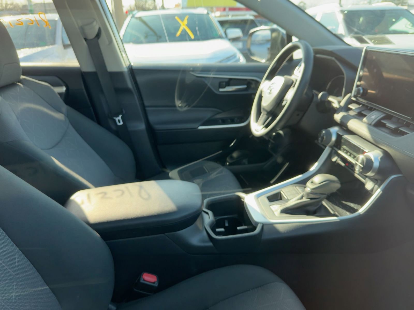 Thumbnail: 2025 Toyota RAV4 - 10