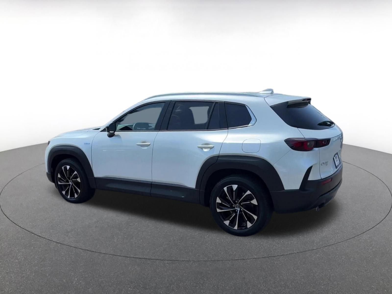 Thumbnail: 2025 Mazda CX-50 - 10