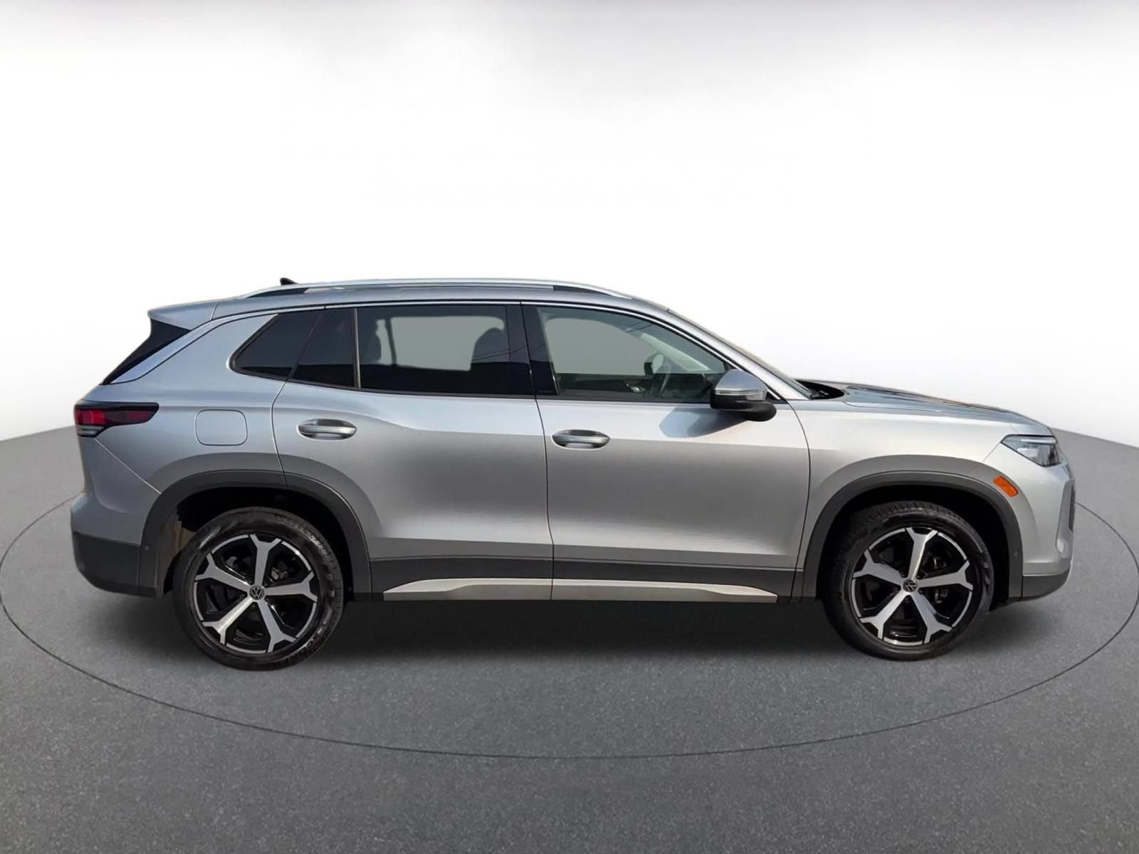 Thumbnail: 2026 Volkswagen Tiguan - 16