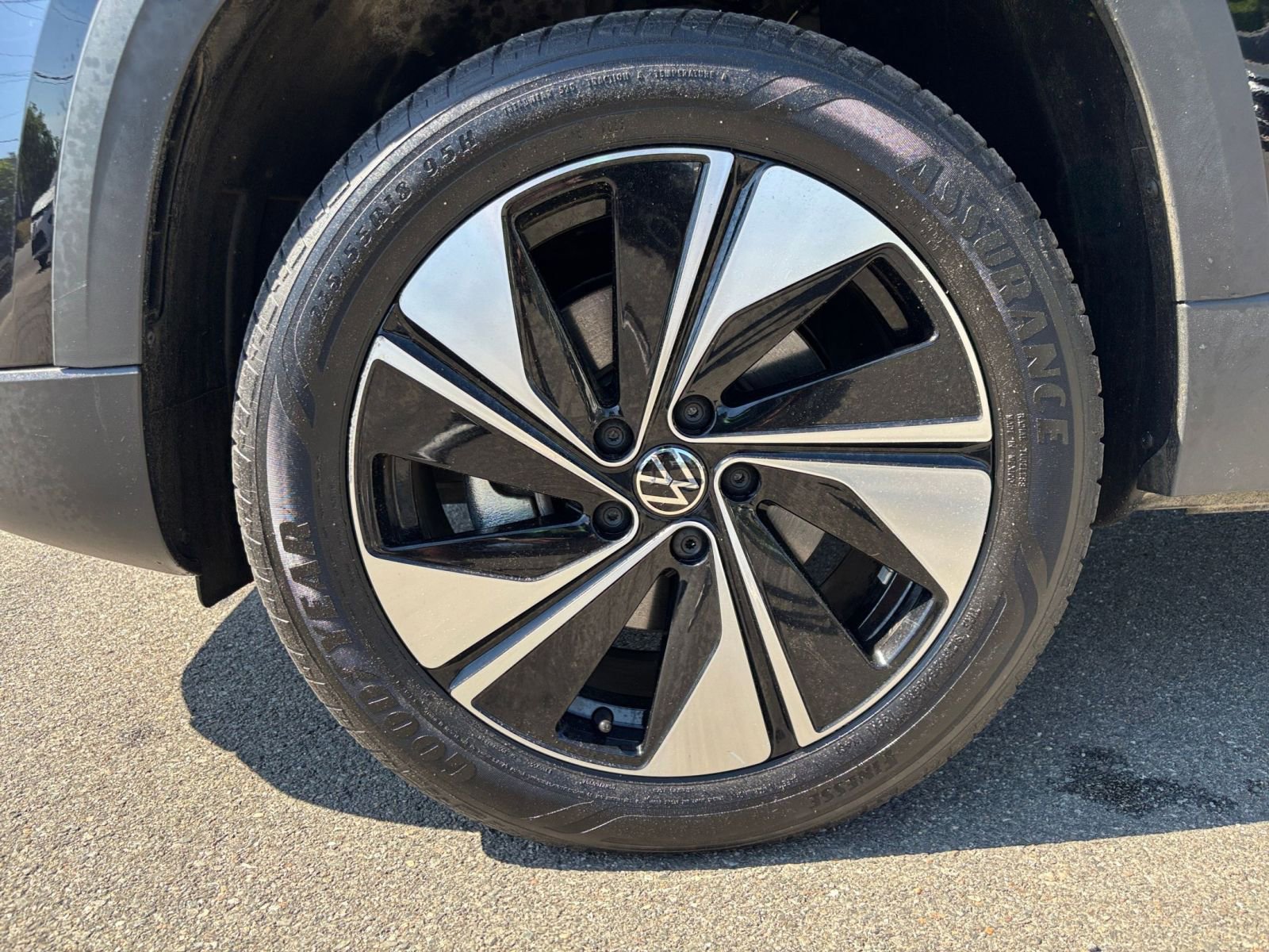 Thumbnail: 2025 Volkswagen Taos - 31