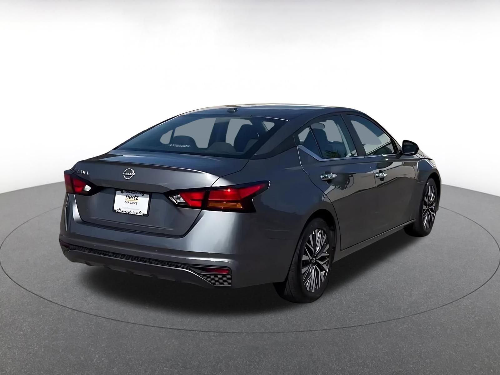 Thumbnail: 2025 Nissan Altima - 14