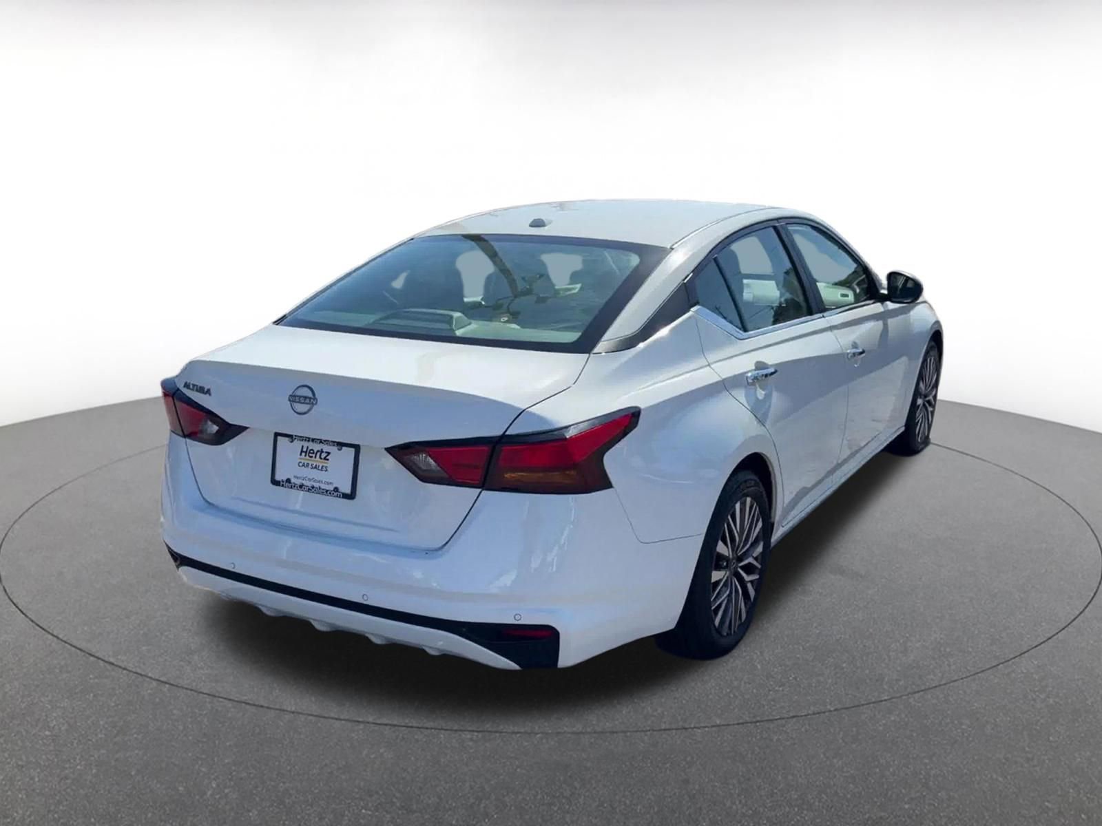 Thumbnail: 2025 Nissan Altima - 15
