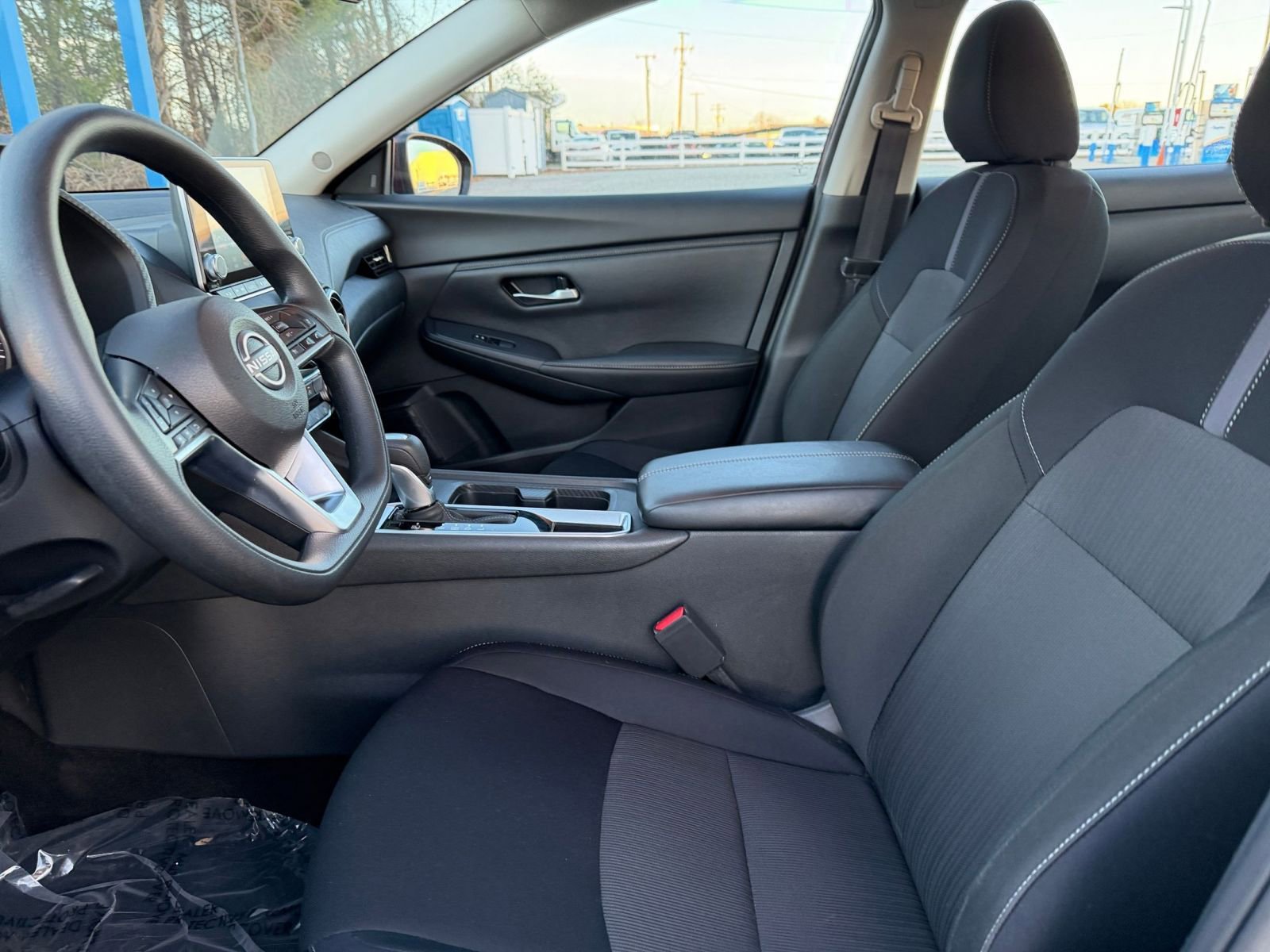 Thumbnail: 2025 Nissan Sentra - 24