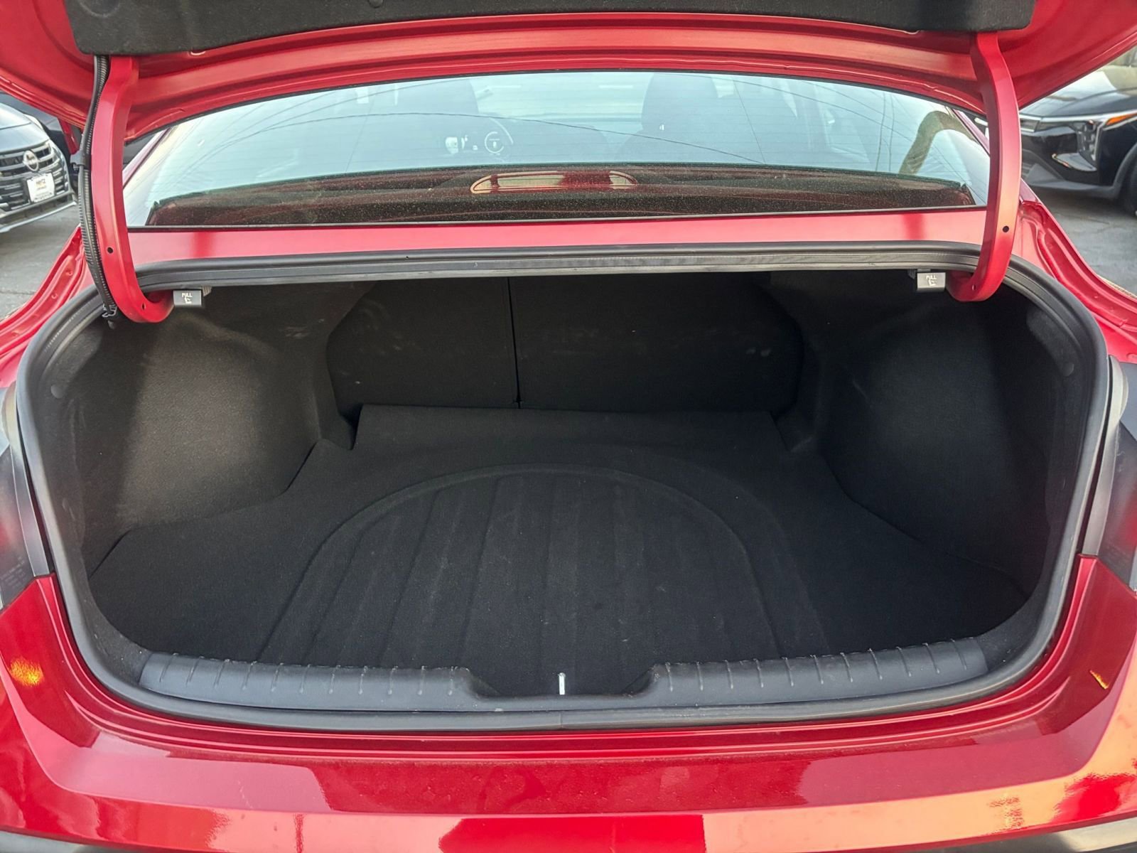 Thumbnail: 2025 Hyundai Elantra - 33