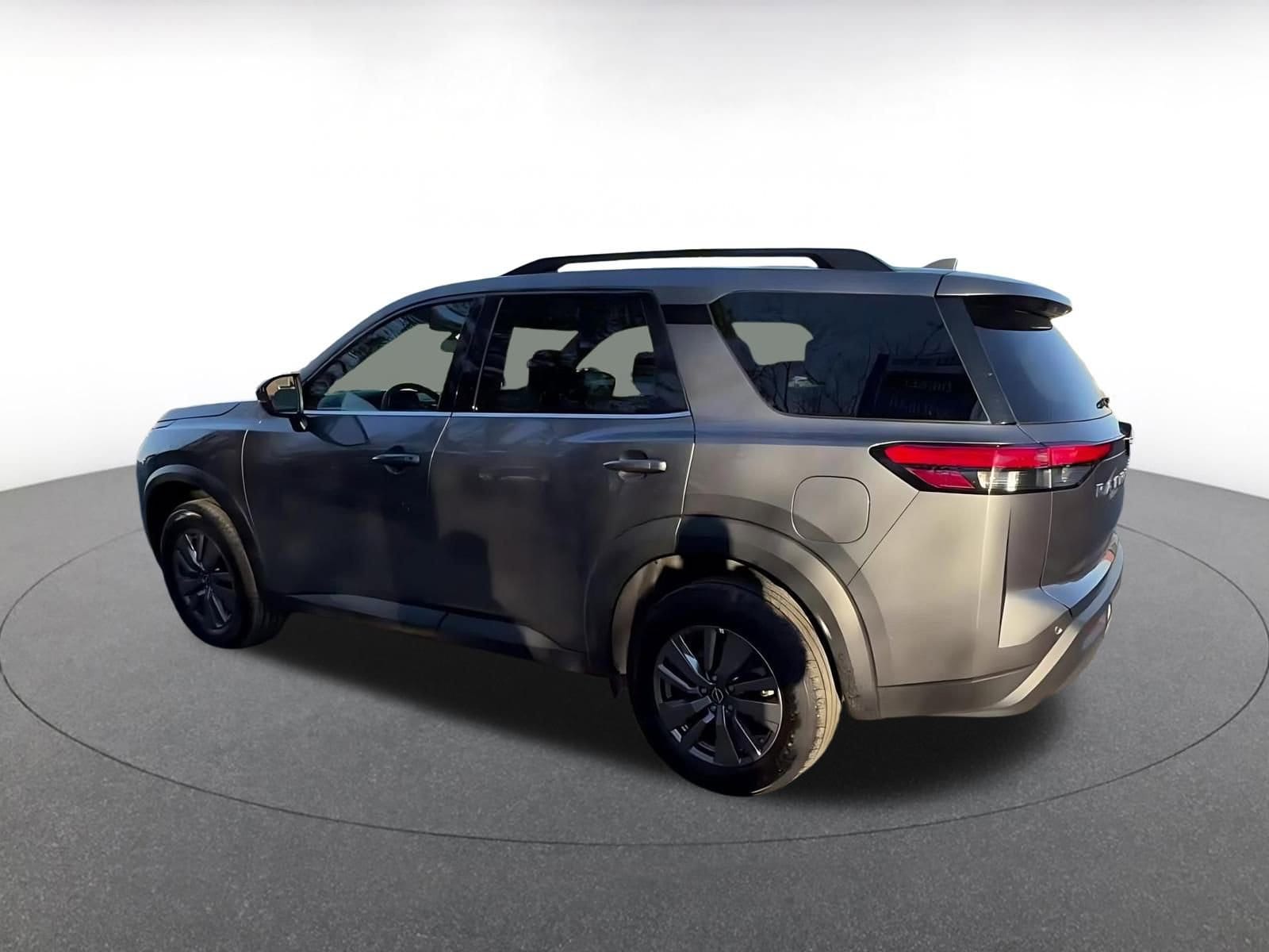 Thumbnail: 2025 Nissan Pathfinder - 10