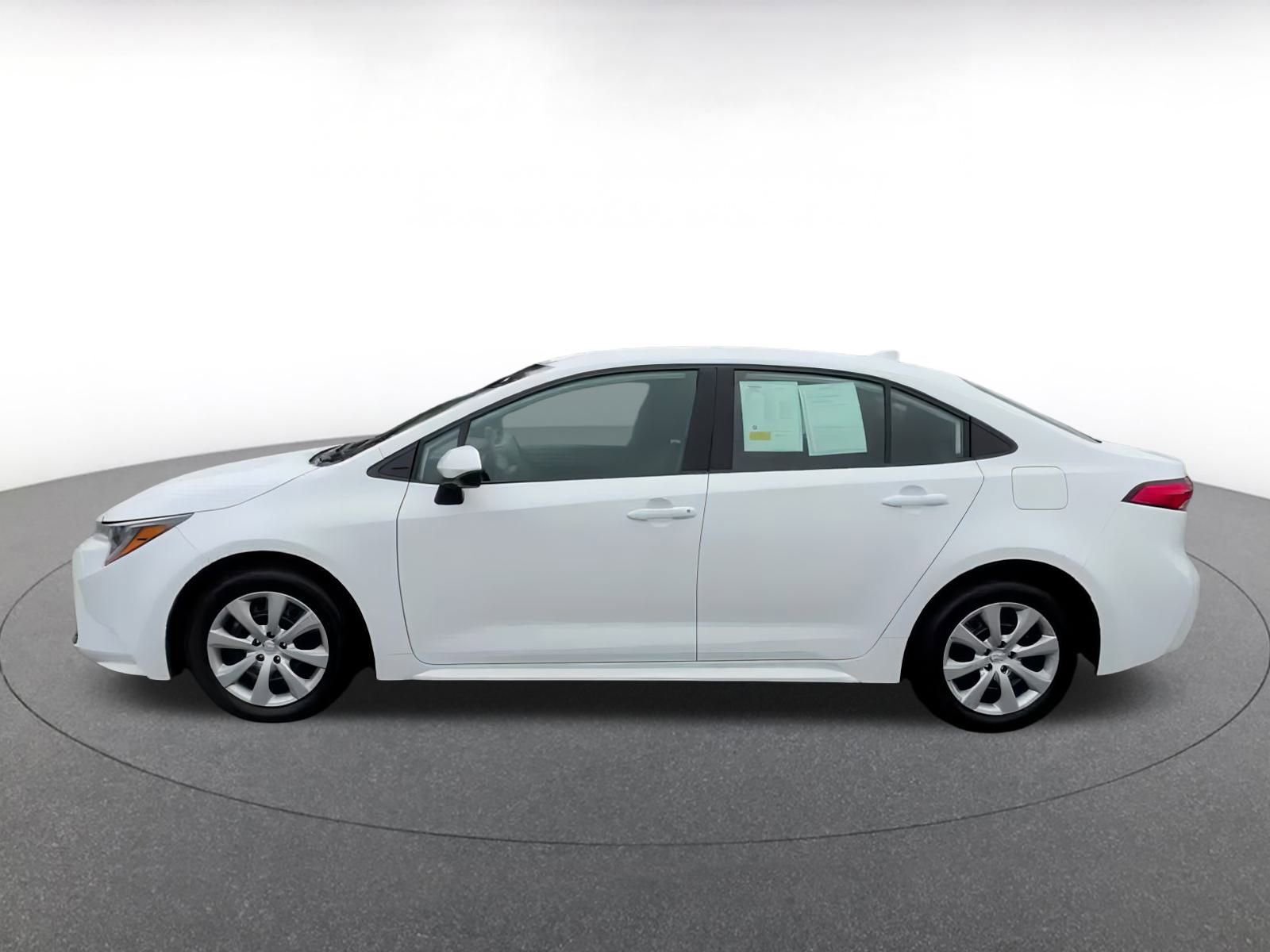 Thumbnail: 2024 Toyota Corolla - 9