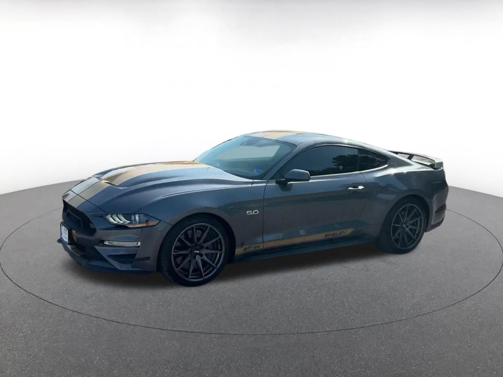 Thumbnail: 2022 Ford Mustang - 7