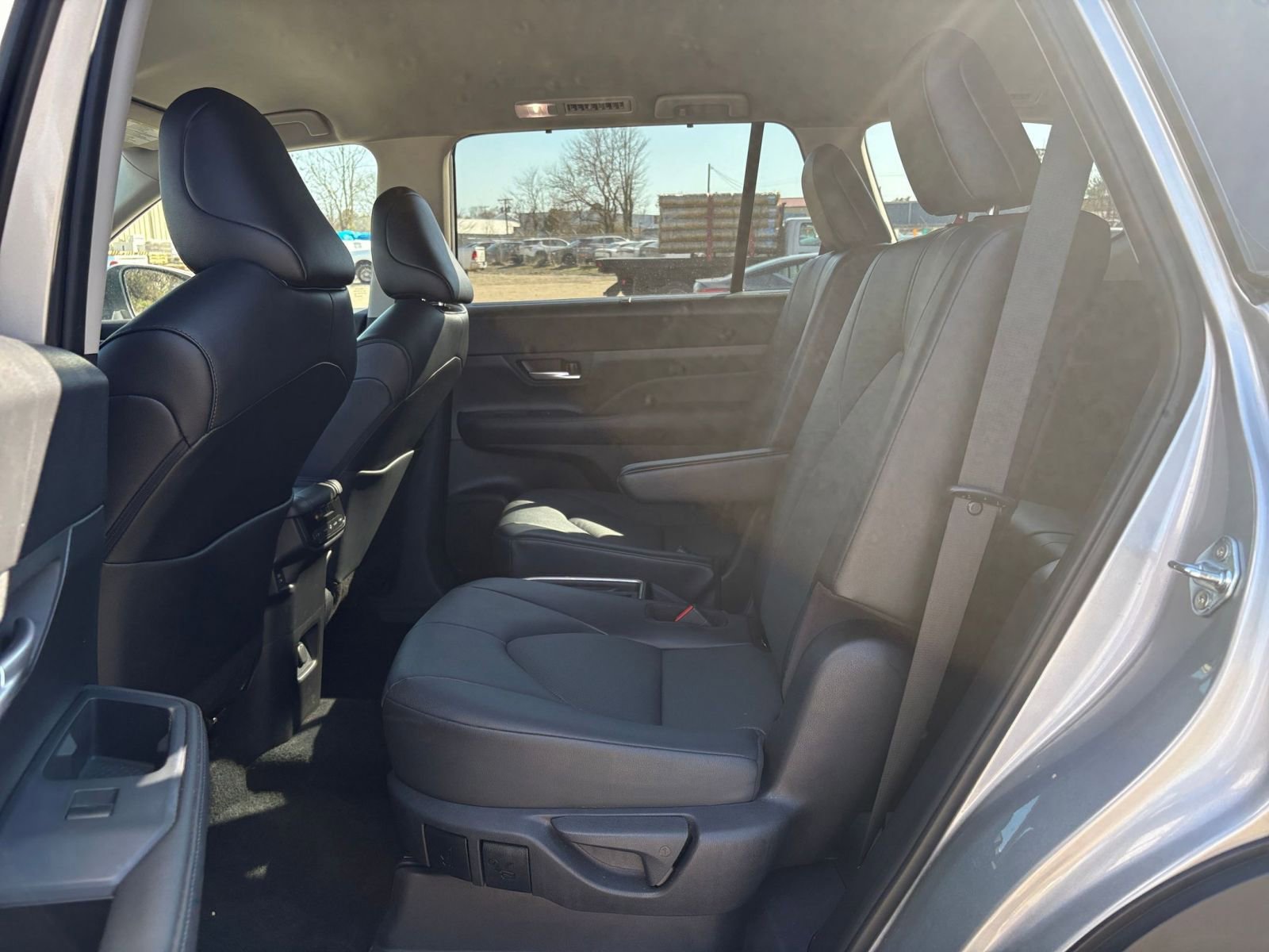 Thumbnail: 2025 Toyota Grand Highlander - 27