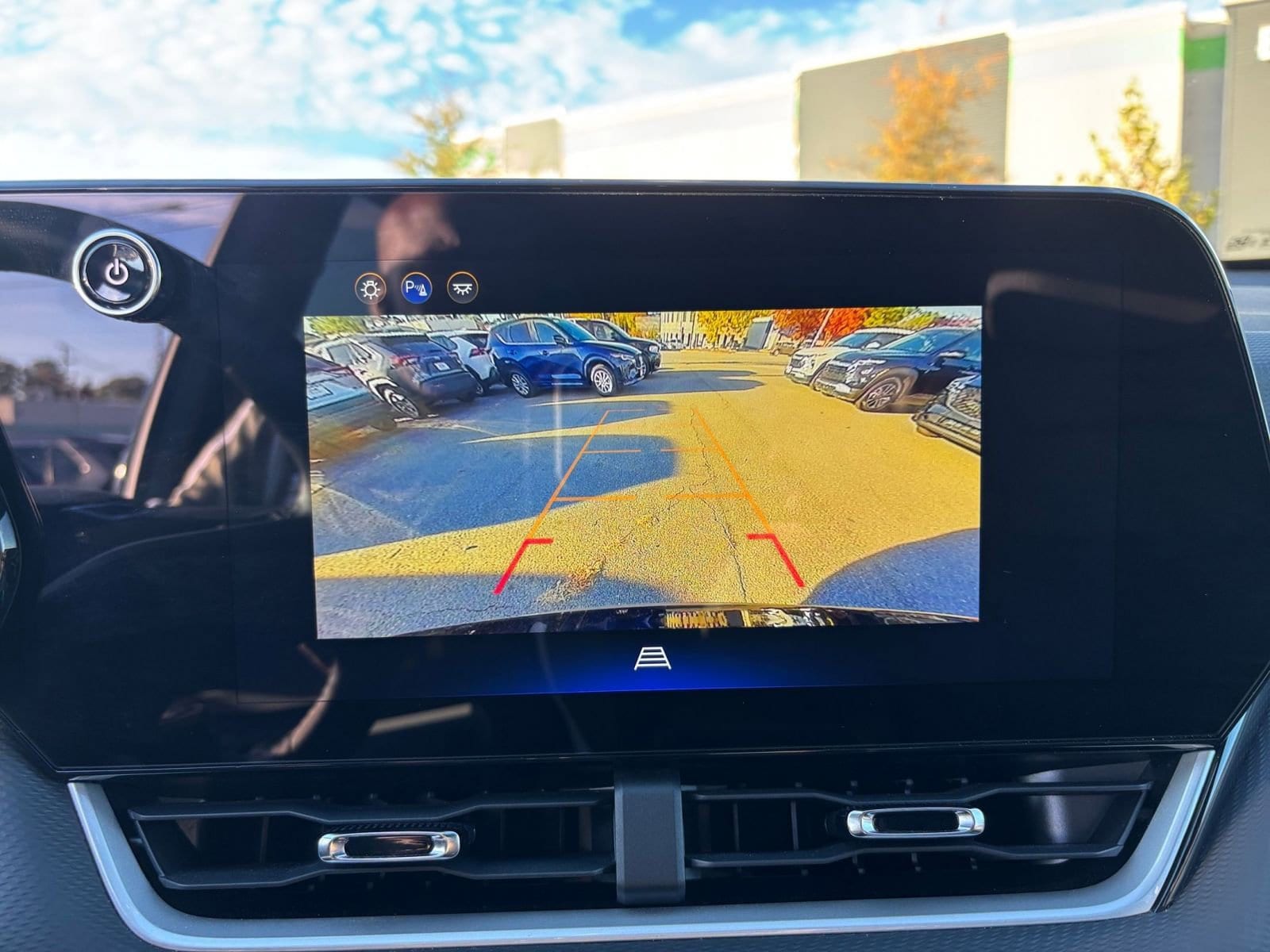 Thumbnail: 2025 Chevrolet Equinox - 17