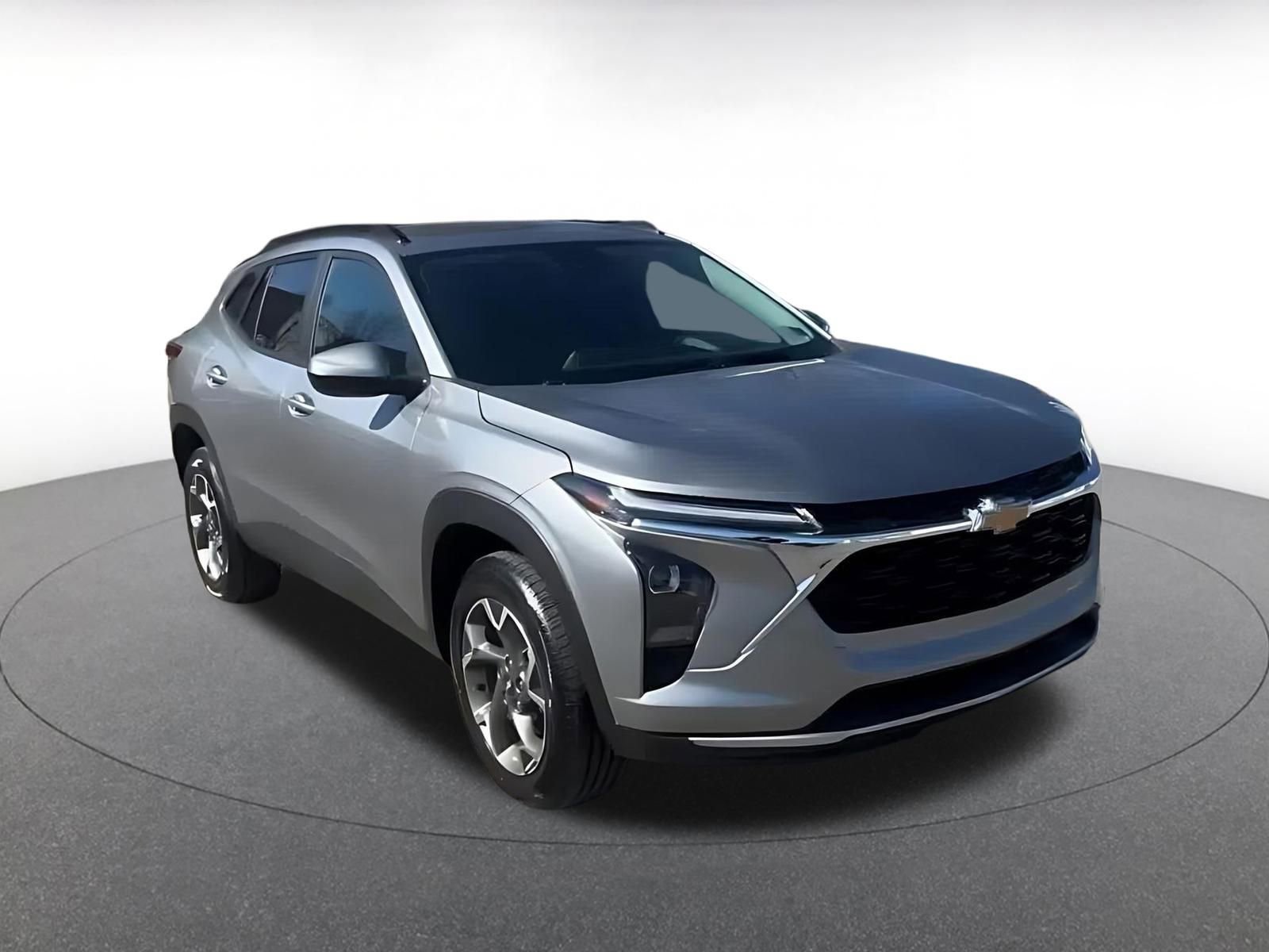 Thumbnail: 2025 Chevrolet Trax - 3