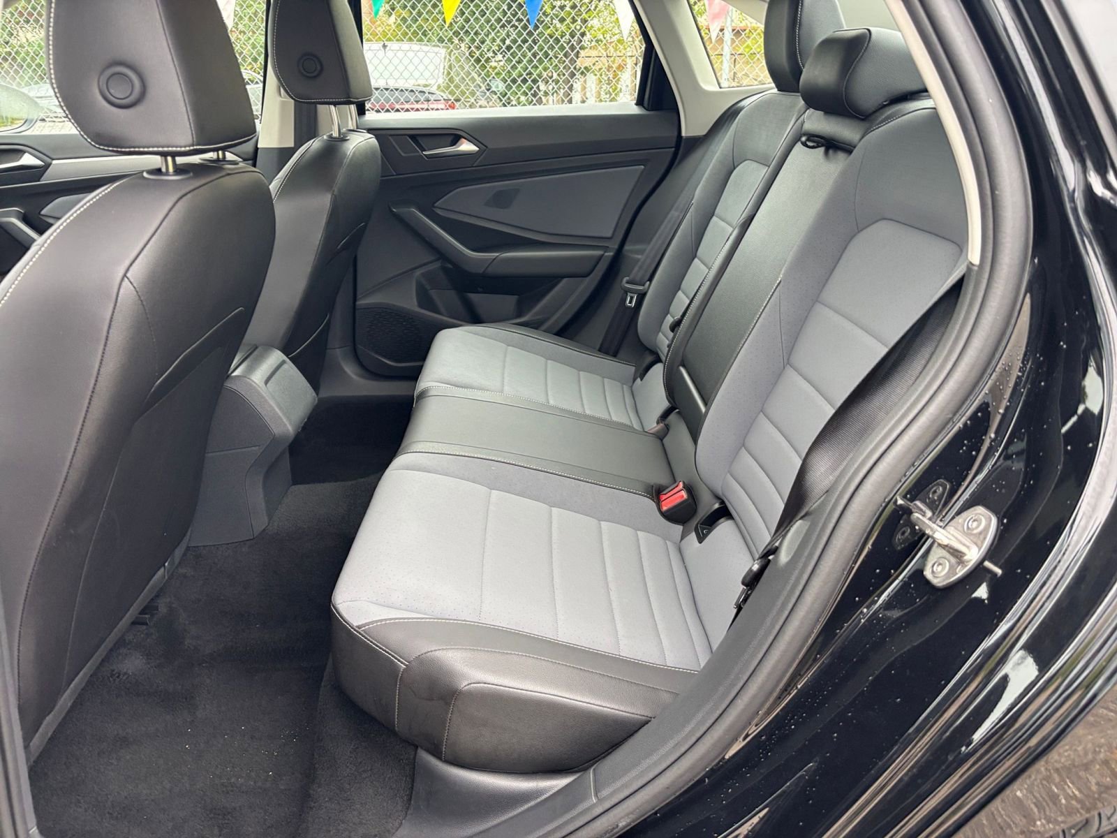 Thumbnail: 2025 Volkswagen Jetta - 24