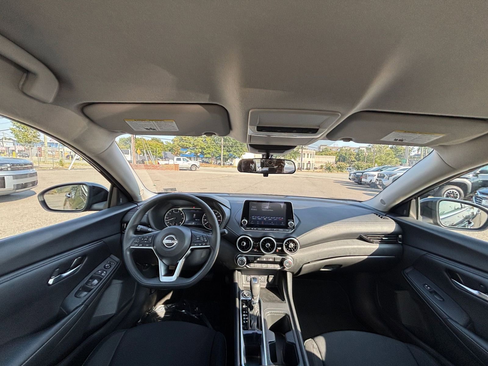 Thumbnail: 2024 Nissan Sentra - 31