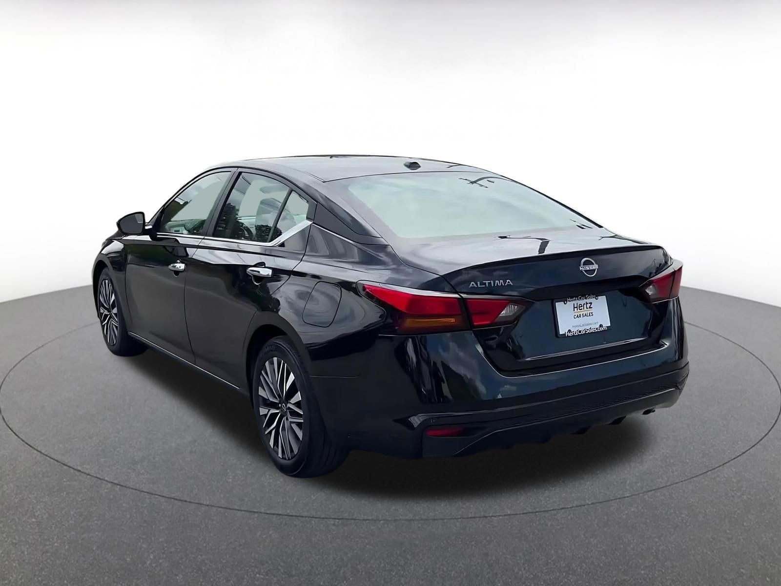 Thumbnail: 2025 Nissan Altima - 11