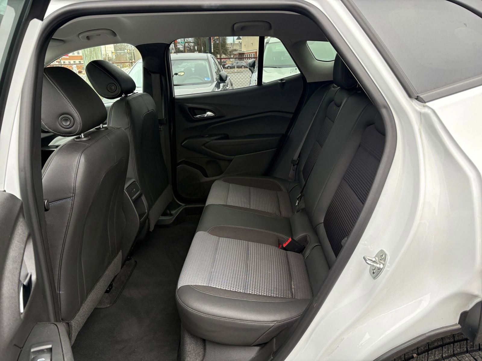 Thumbnail: 2025 Chevrolet Trax - 24