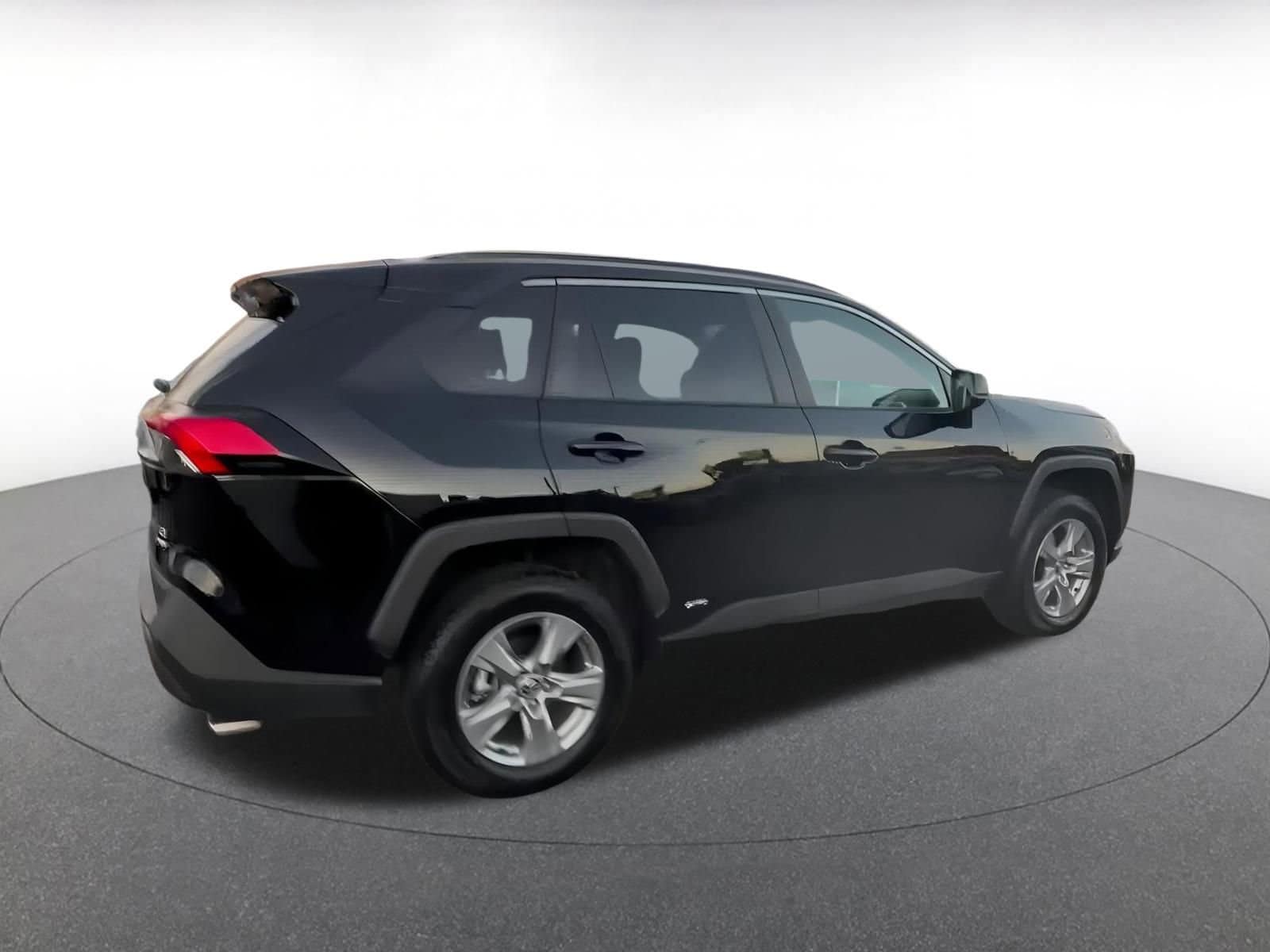 Thumbnail: 2025 Toyota RAV4 - 15